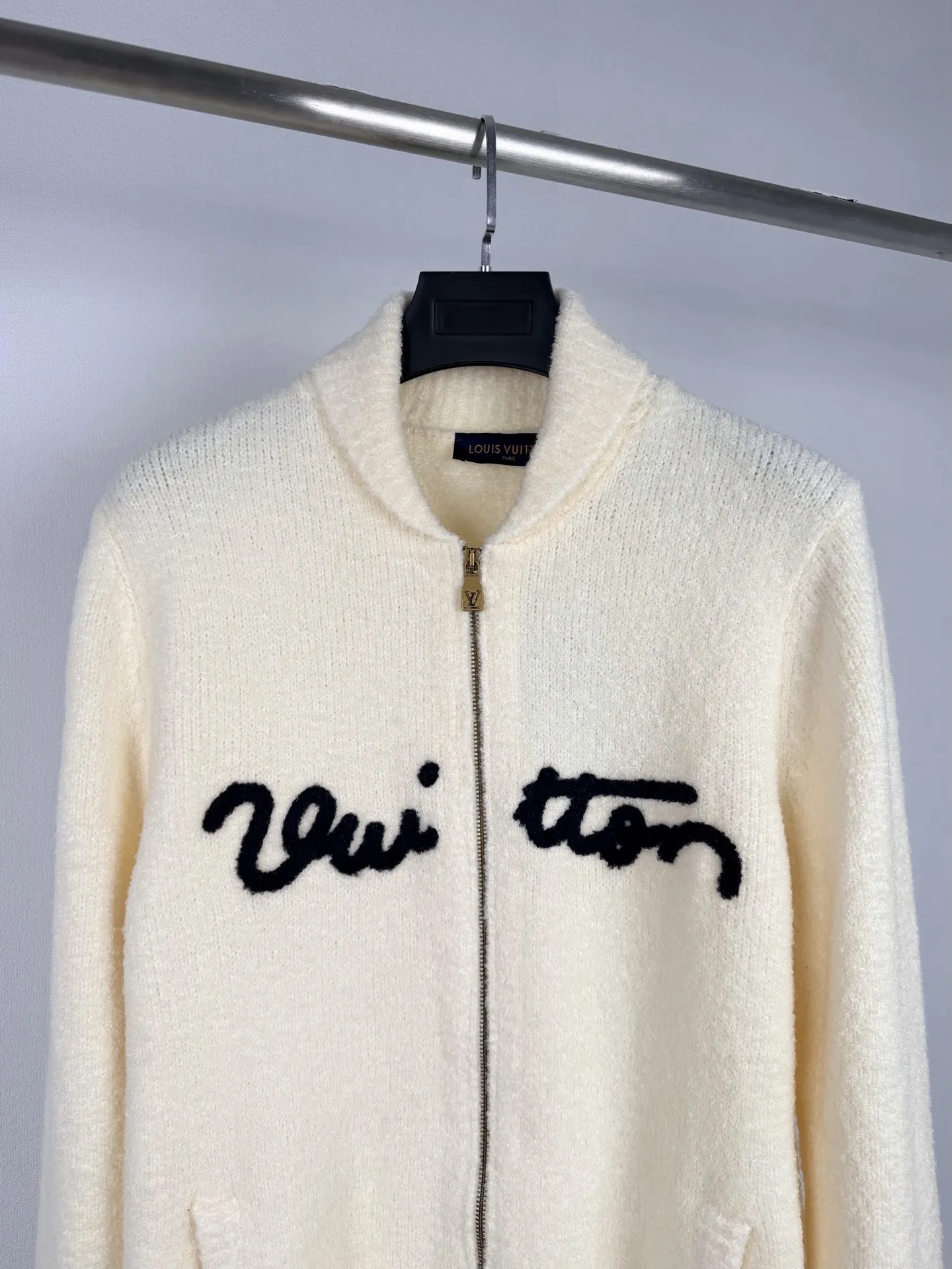 Script Logo Chenille Embroidery Zip-Up Cardigan D33521333 — view 2