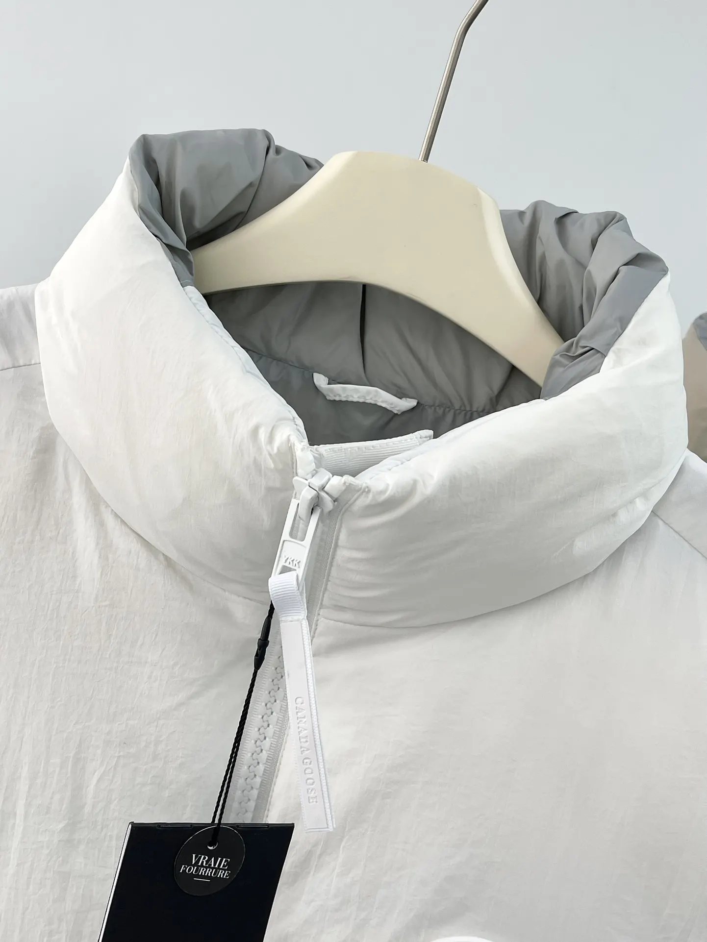 Everett Pastels Down-Filled Gilet D34024013 — view 2