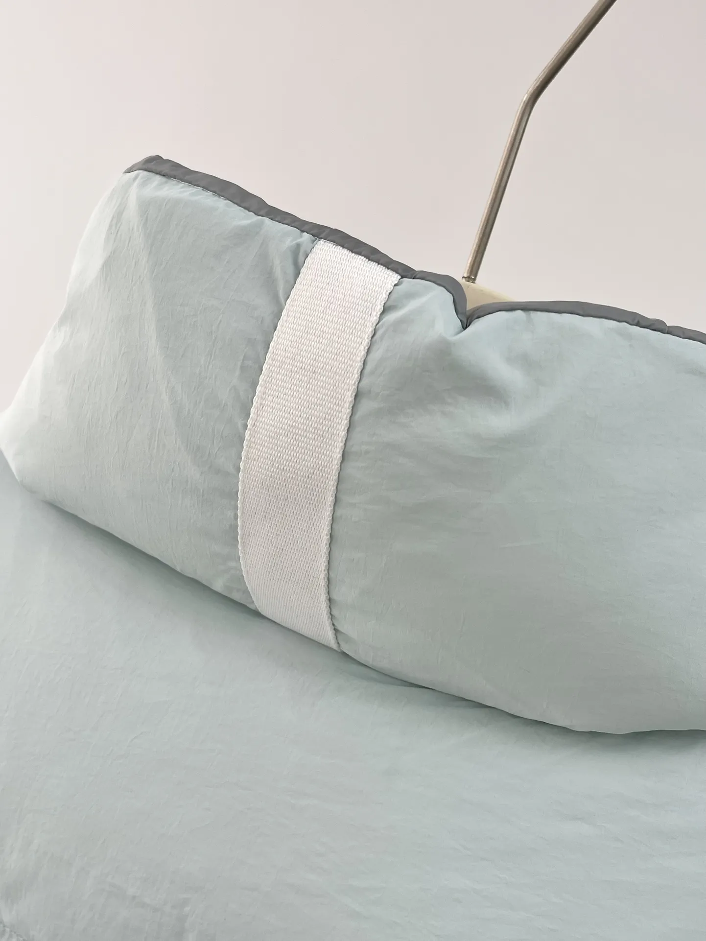 Everett Pastels Down-Filled Gilet D34024008 — view 7