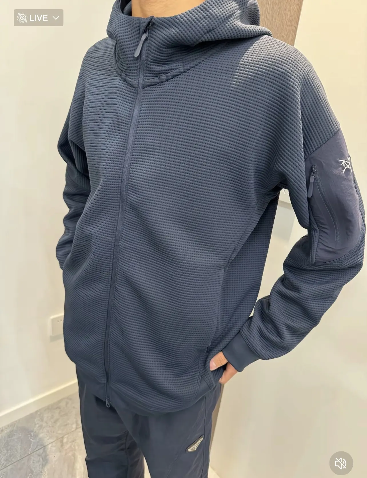 Olera Waffle-Knit Full-Zip Hoodie D34023969 — view 3