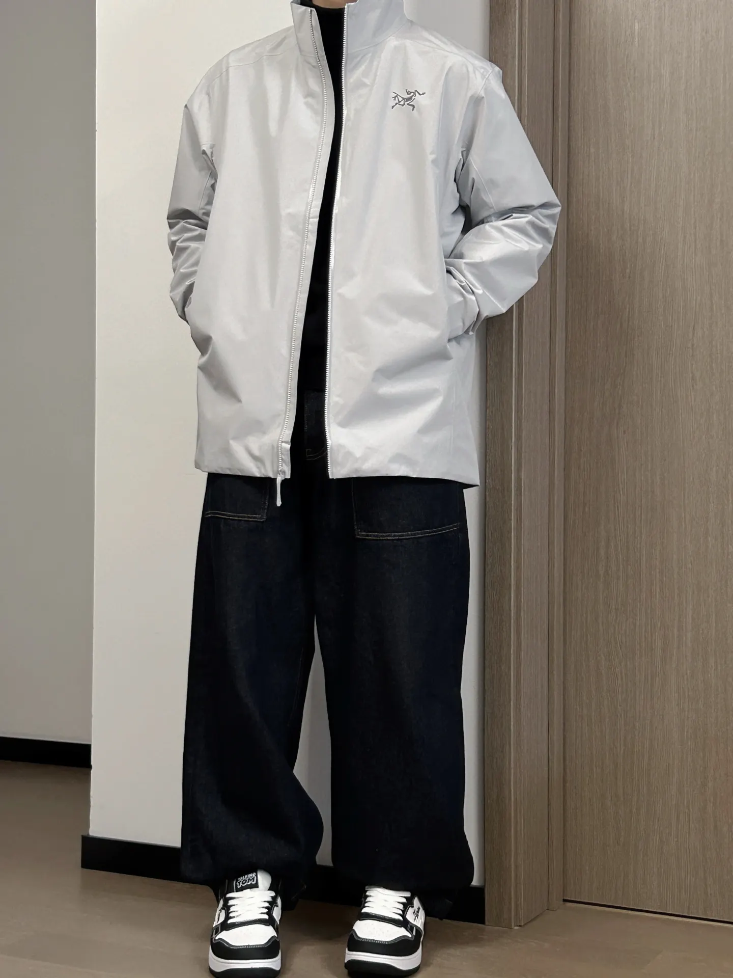 Solano Embroidered Logo Softshell Jacket D34023962 — view 3