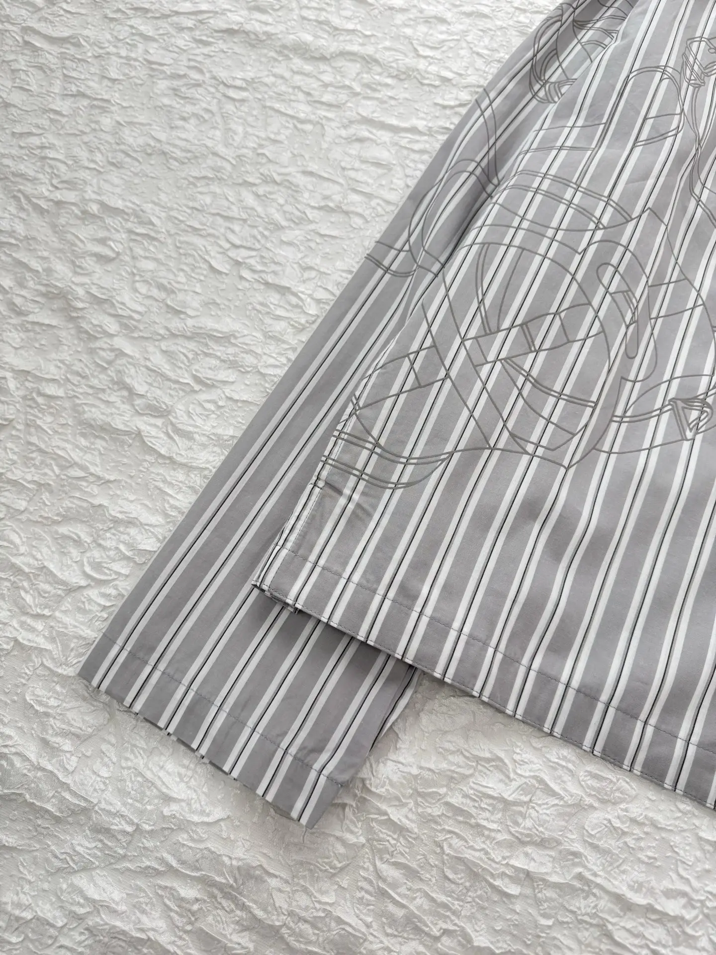 Striped Sketch Print Stand-Collar Jacket D34021232 — view 12