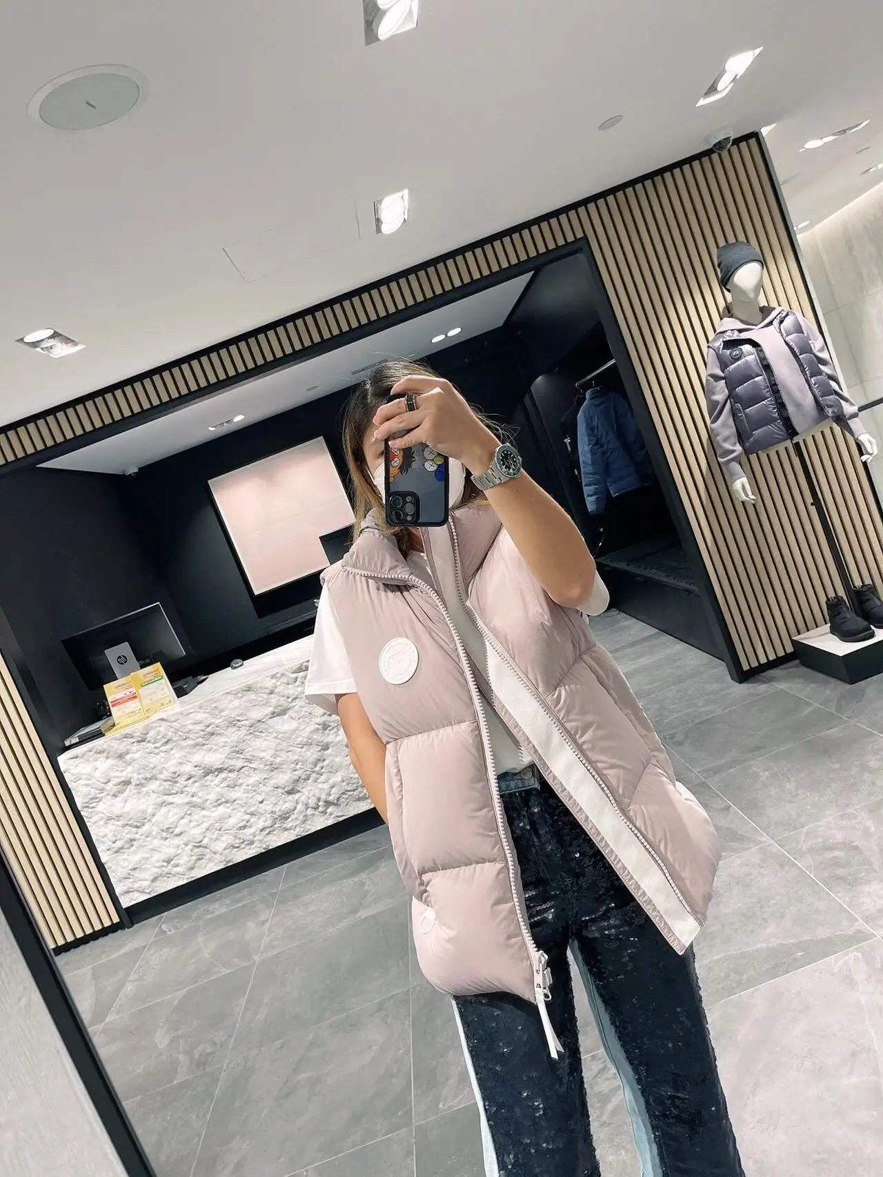 Everett Pastels Down-Filled Gilet D34024010 — view 4