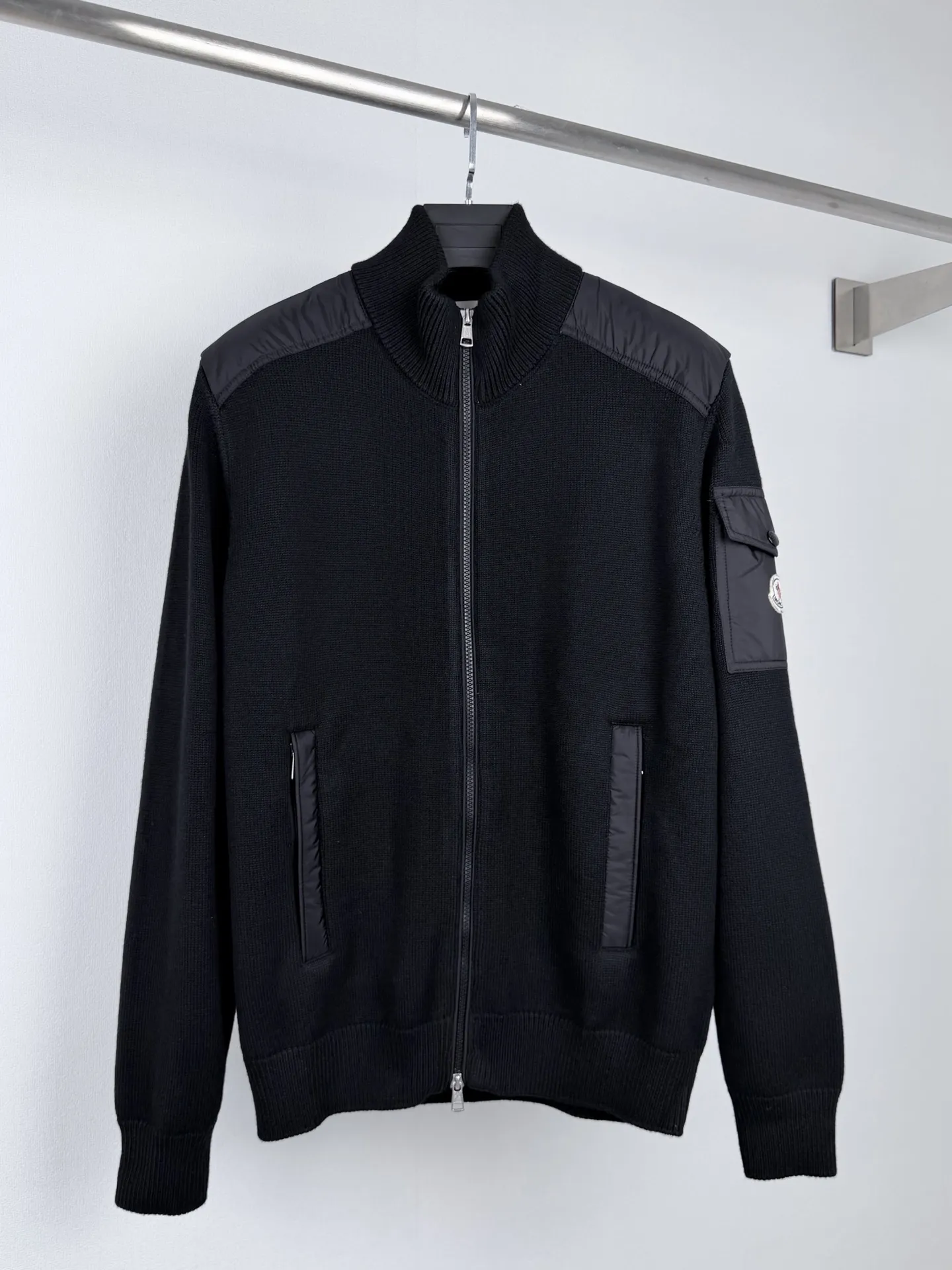 Wool and Nylon Mixed-Media Zip-Up Cardigan D34521323