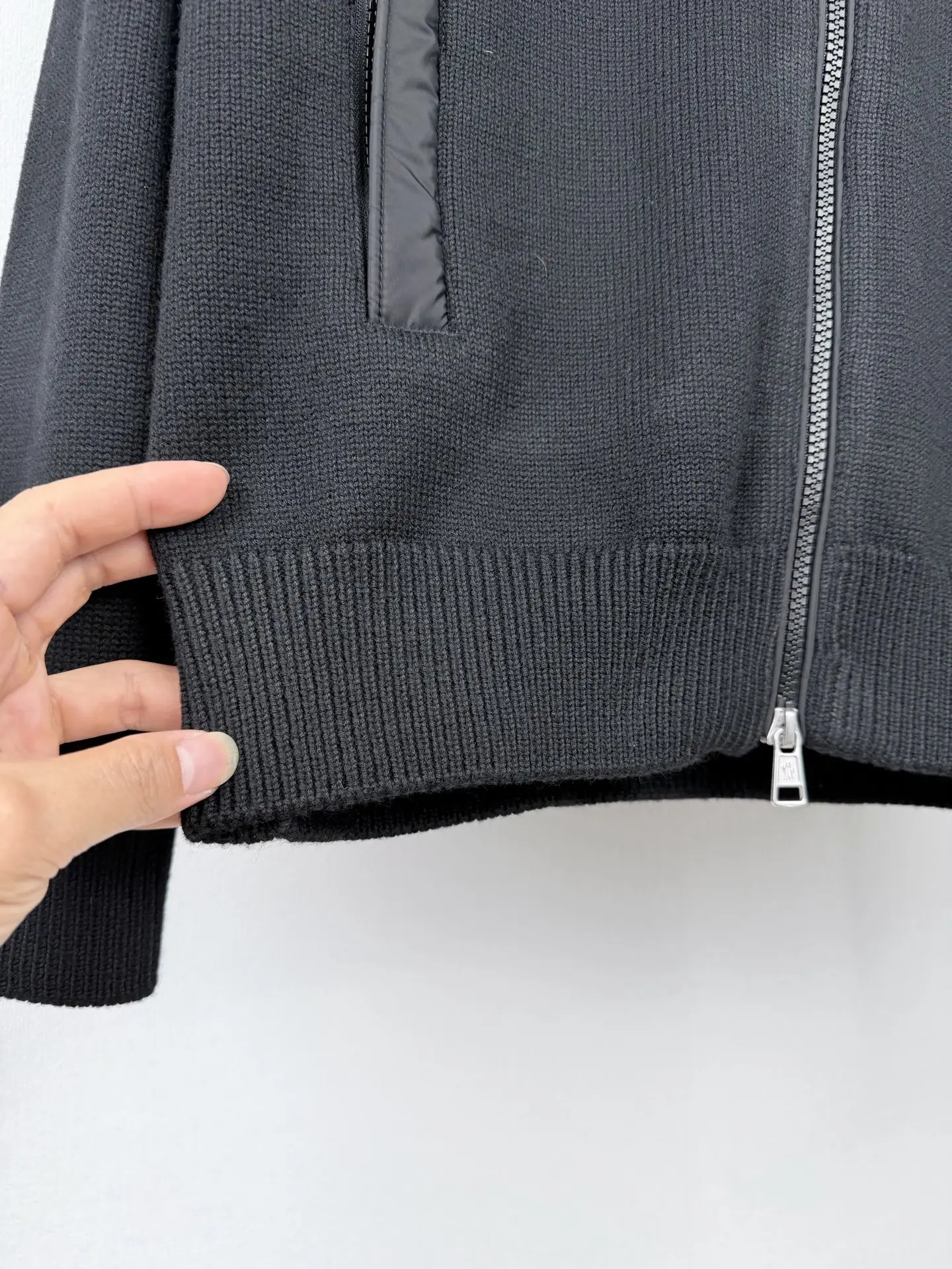 Wool and Nylon Mixed-Media Zip-Up Cardigan D34521323 — view 9