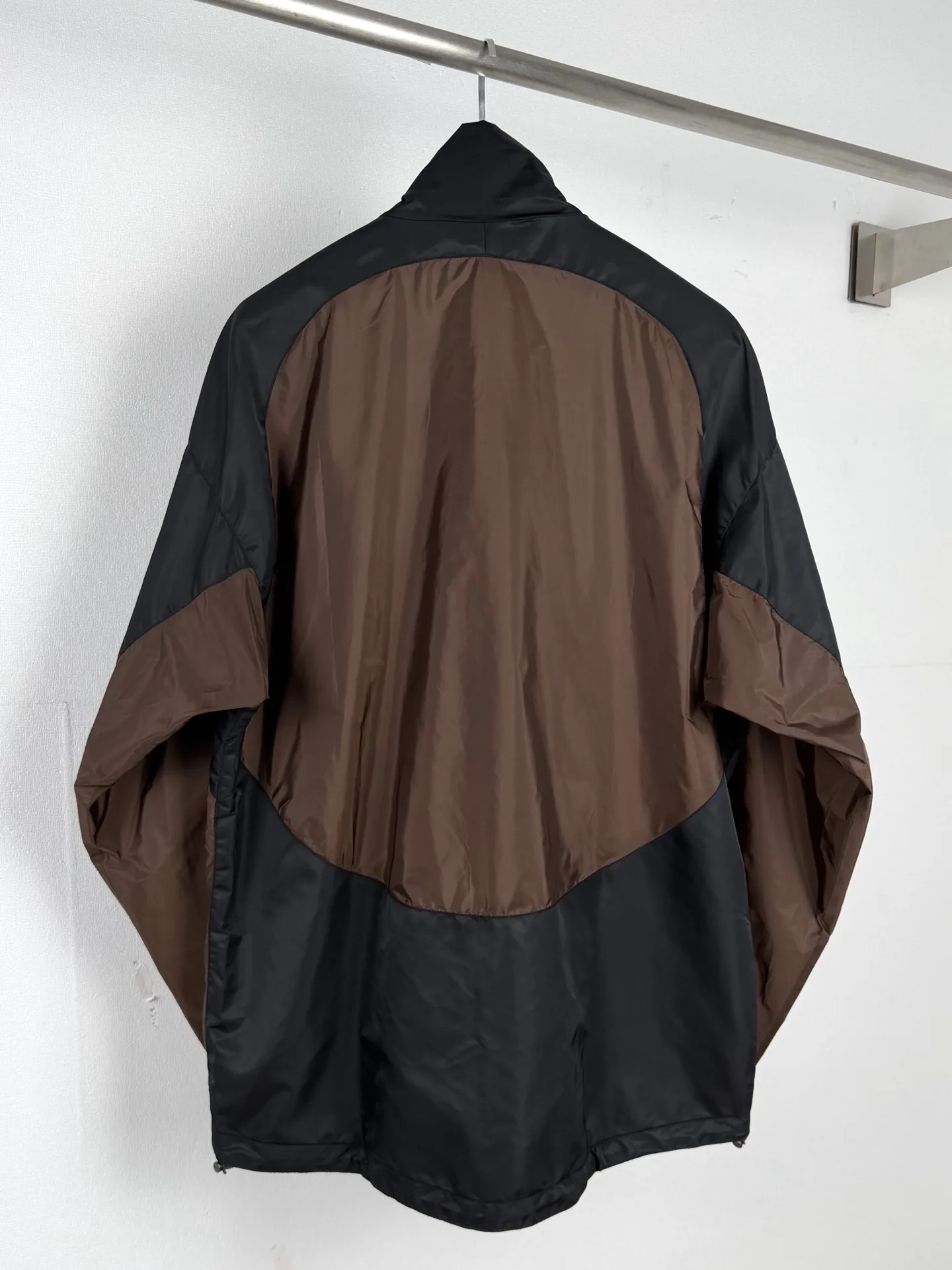 Re-Nylon Color-Block Reversible Jacket D34521325 — view 3