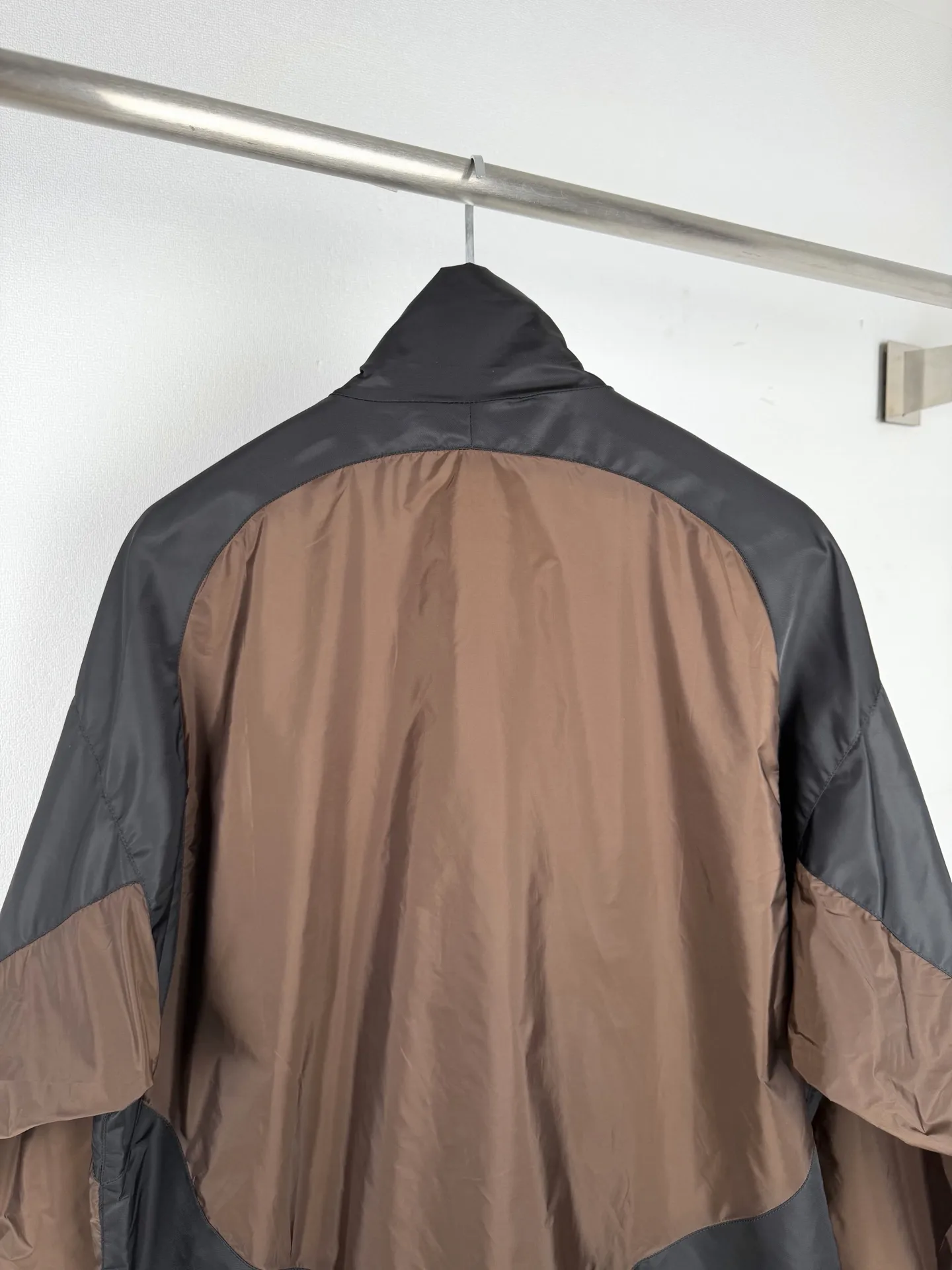 Re-Nylon Color-Block Reversible Jacket D34521325 — view 4