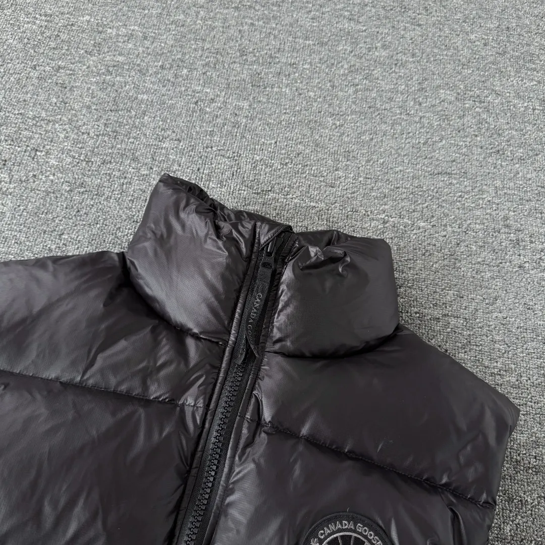 Cypress Puffer Down Vest D35024829 — view 3