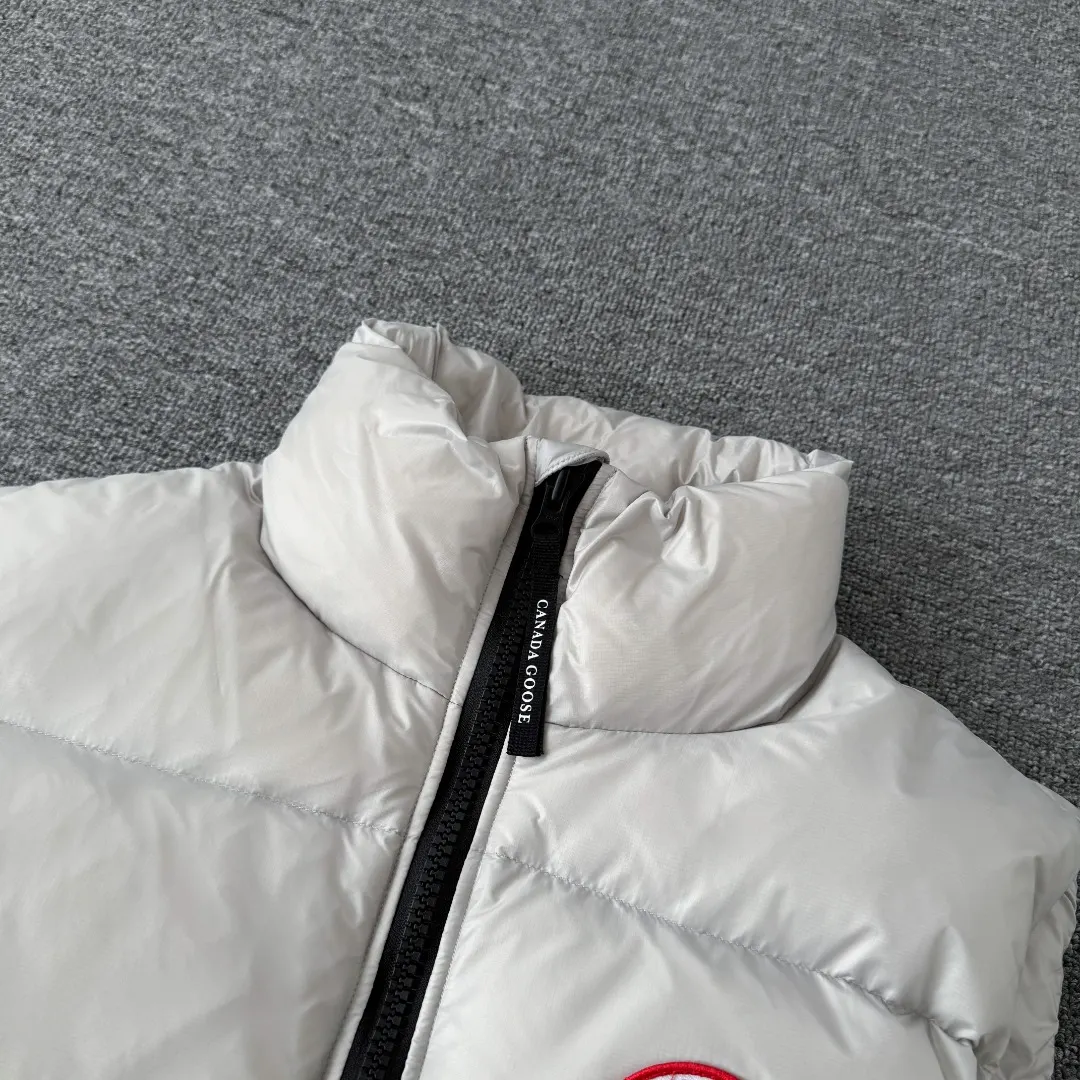 Cypress Down-Filled Puffer Gilet D35024826 — view 3