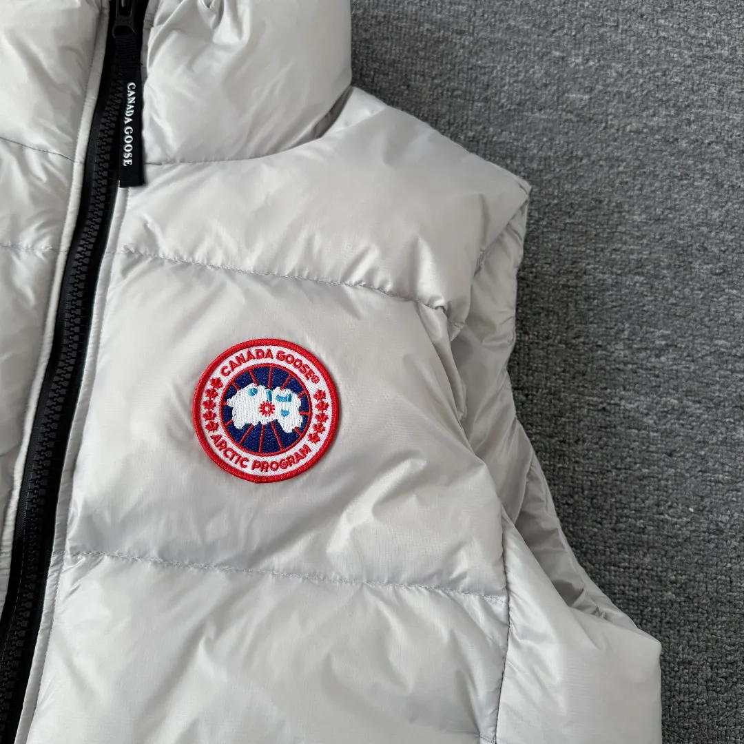 Cypress Down-Filled Puffer Gilet D35024826 — view 4