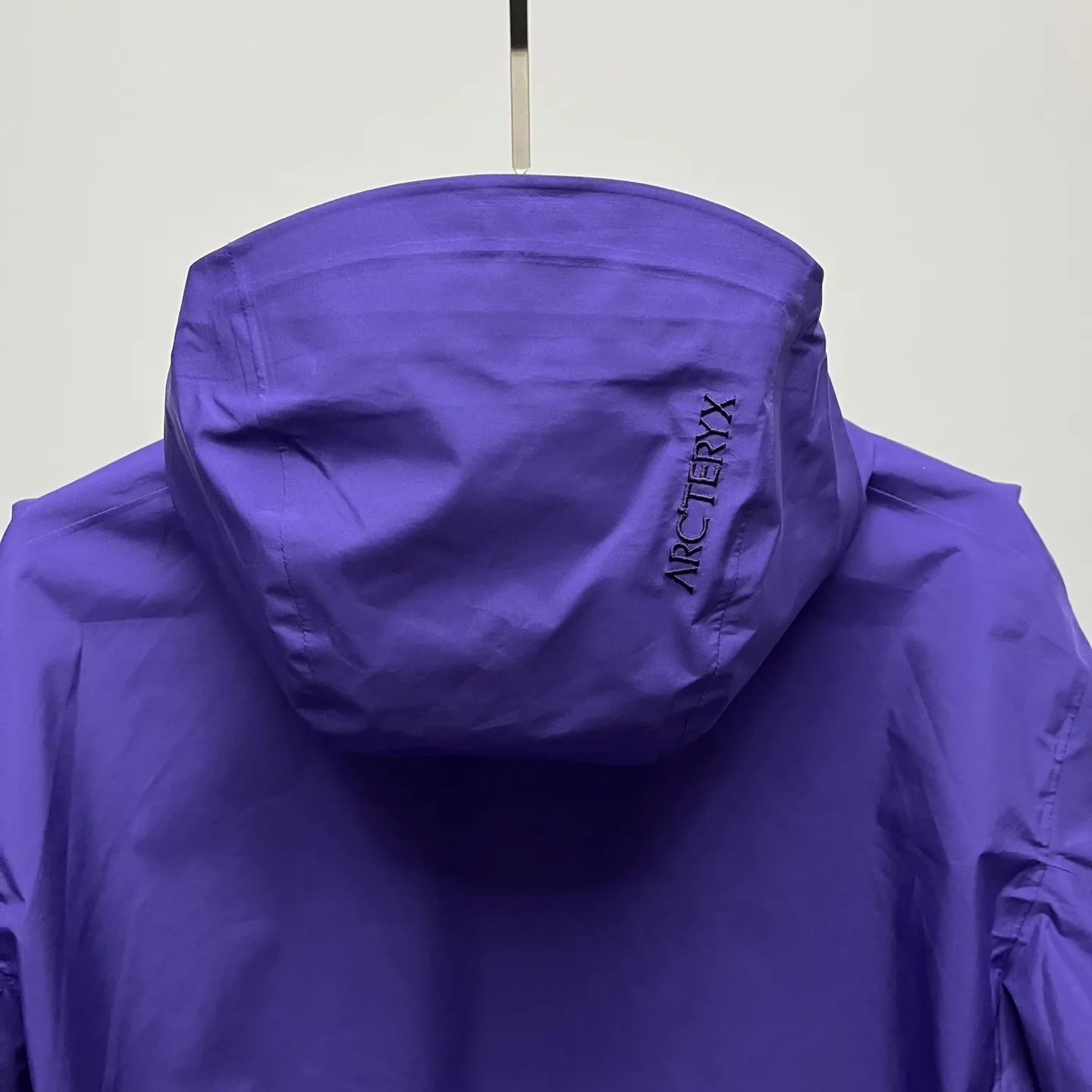 Beta GORE-TEX Hooded Shell Jacket D36023943 — view 8
