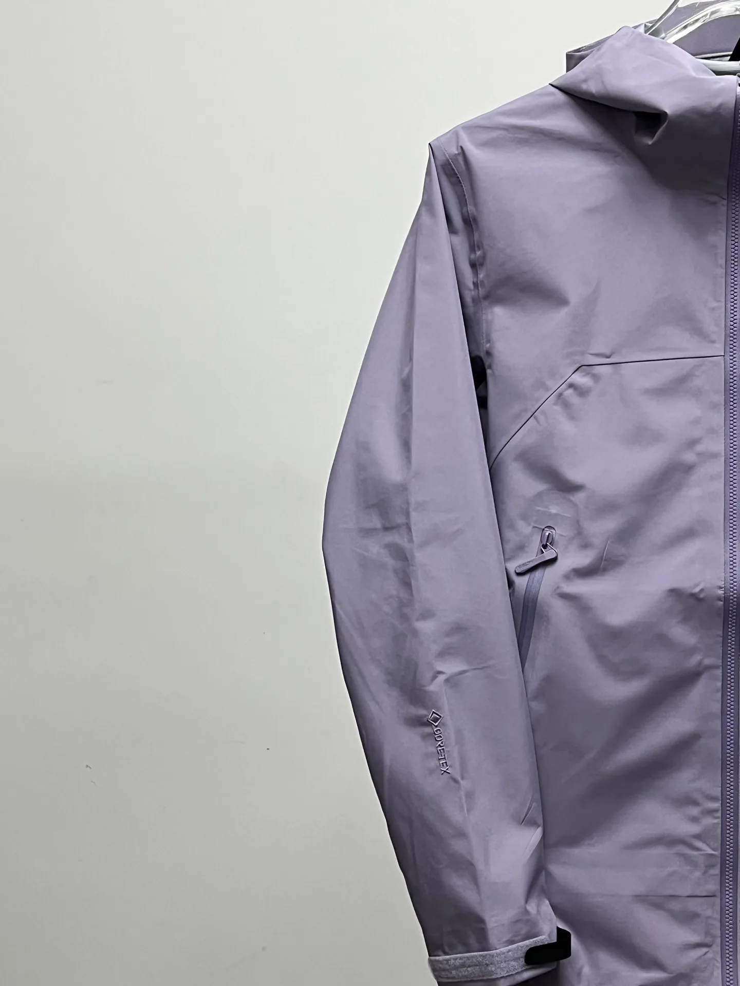 Beta GORE-TEX Hooded Shell Jacket D36023939 — view 5
