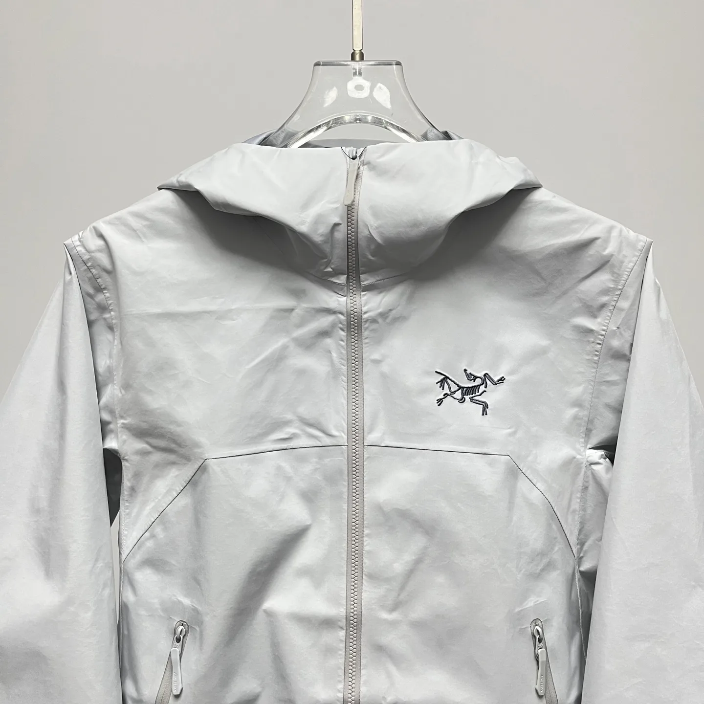 Beta GORE-TEX Hooded Shell Jacket D36023933 — view 8