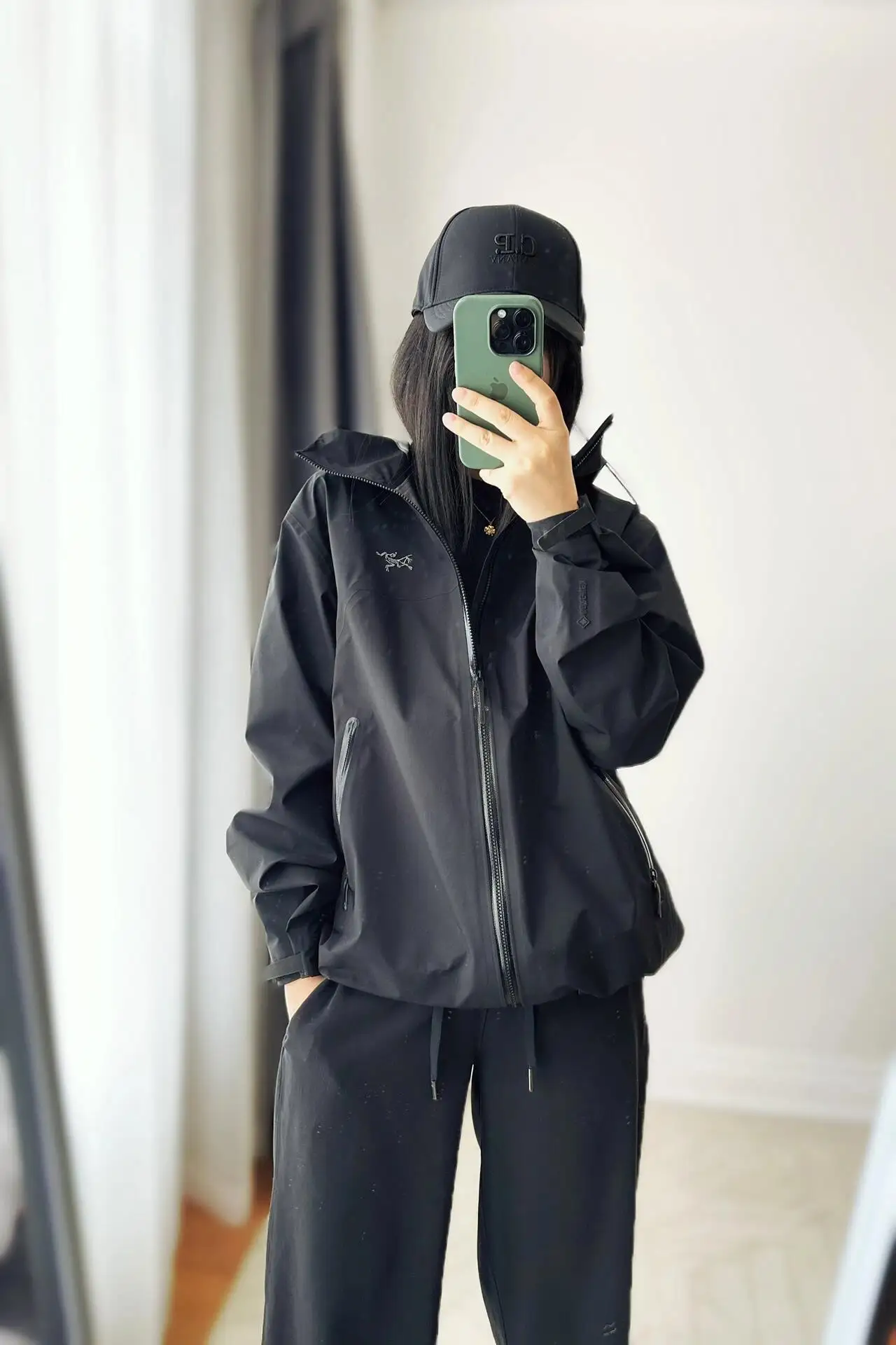 Beta GORE-TEX Hooded Shell Jacket D36023930 — view 6