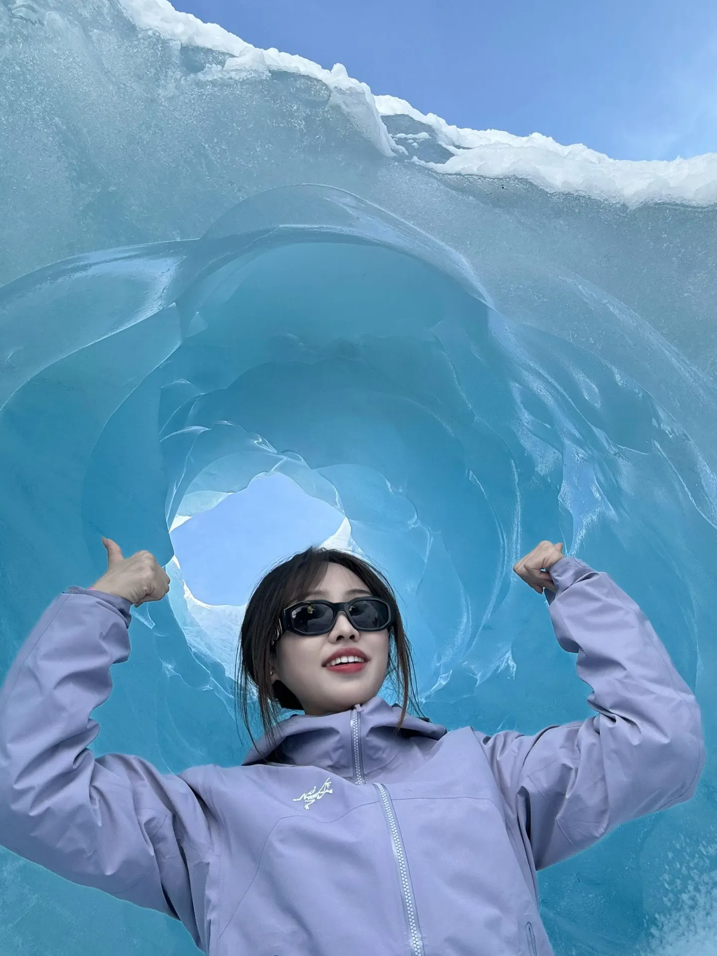 Beta GORE-TEX Hooded Shell Jacket D36023938 — view 3