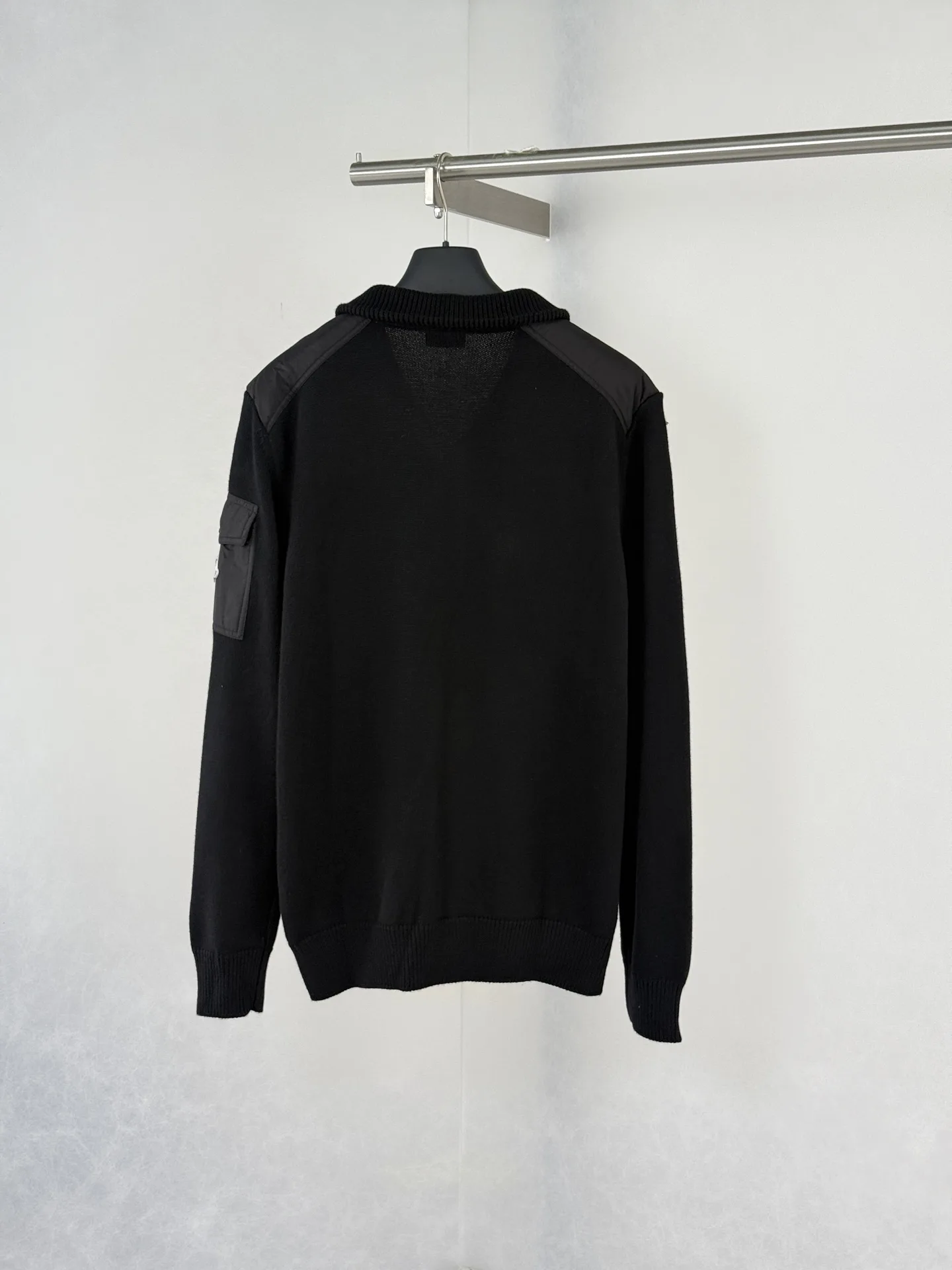 Nylon-Paneled Zip-Up Knit Cardigan D36021251 — view 2