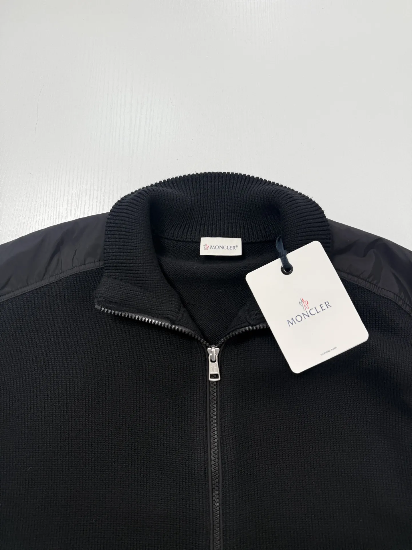 Nylon-Paneled Zip-Up Knit Cardigan D36021251 — view 4