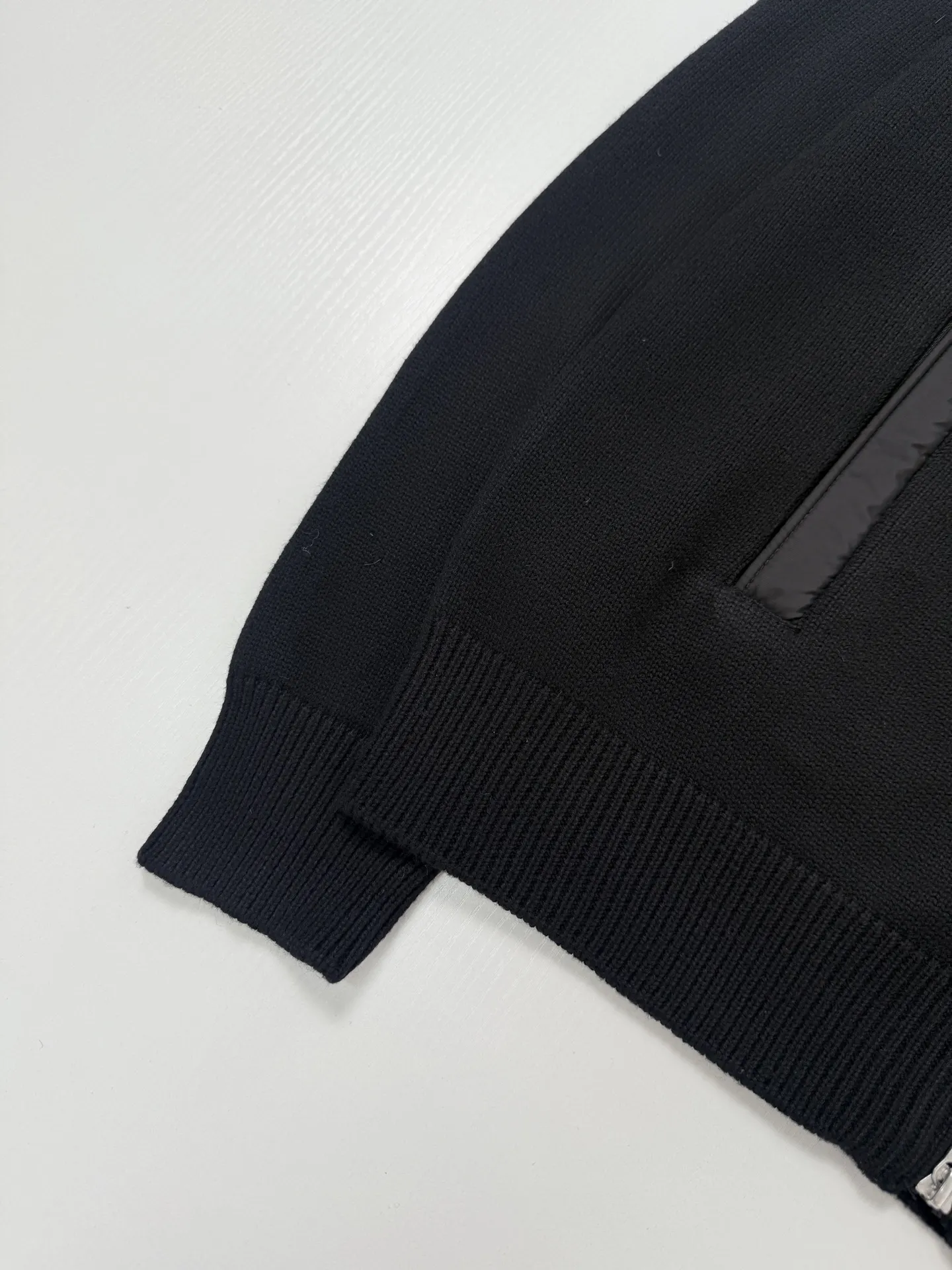 Nylon-Paneled Zip-Up Knit Cardigan D36021251 — view 7