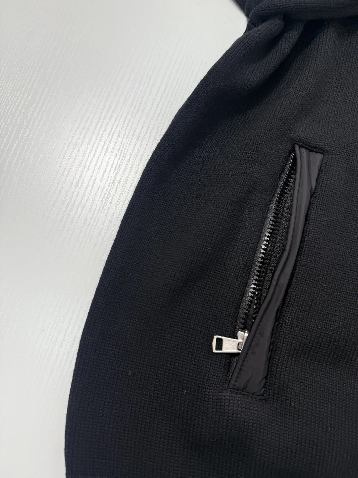 Nylon-Paneled Zip-Up Knit Cardigan D36021251 — view 8