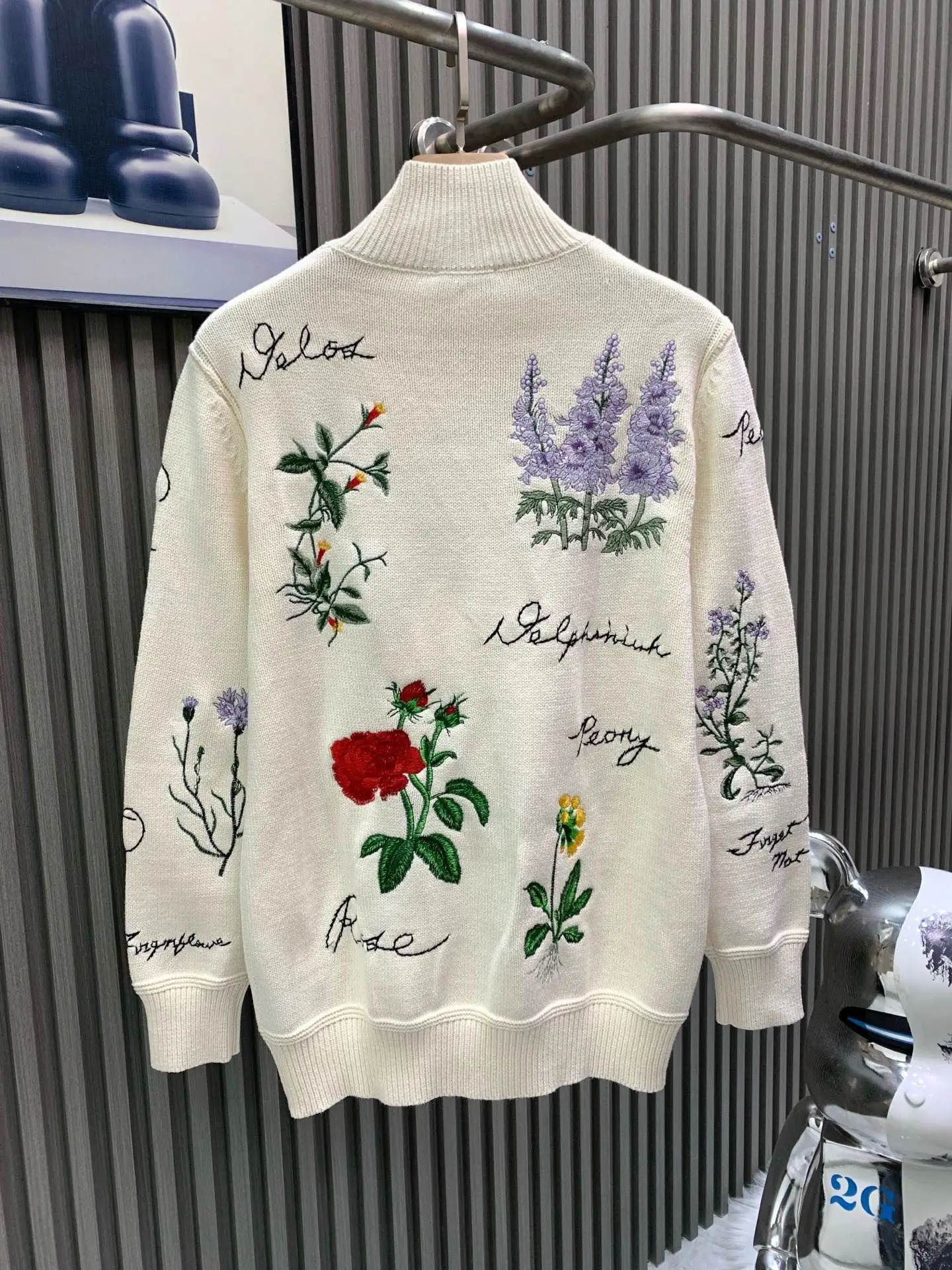 Floral Embroidered Wool-Blend Polo Sweater D36523928 — view 2