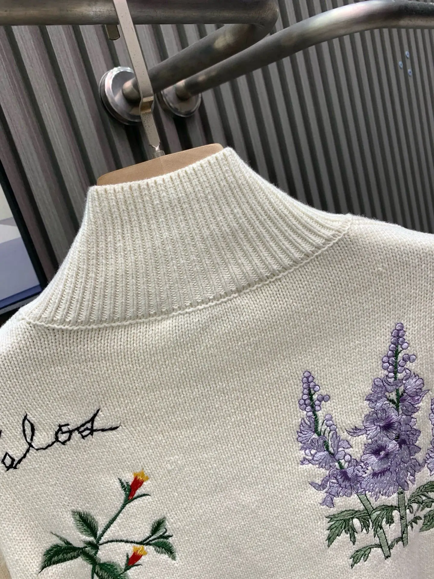 Floral Embroidered Wool-Blend Polo Sweater D36523928 — view 4