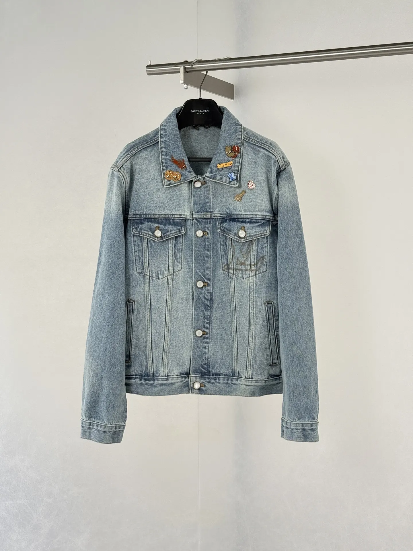 Embellished Badge Denim Trucker Jacket D37021225