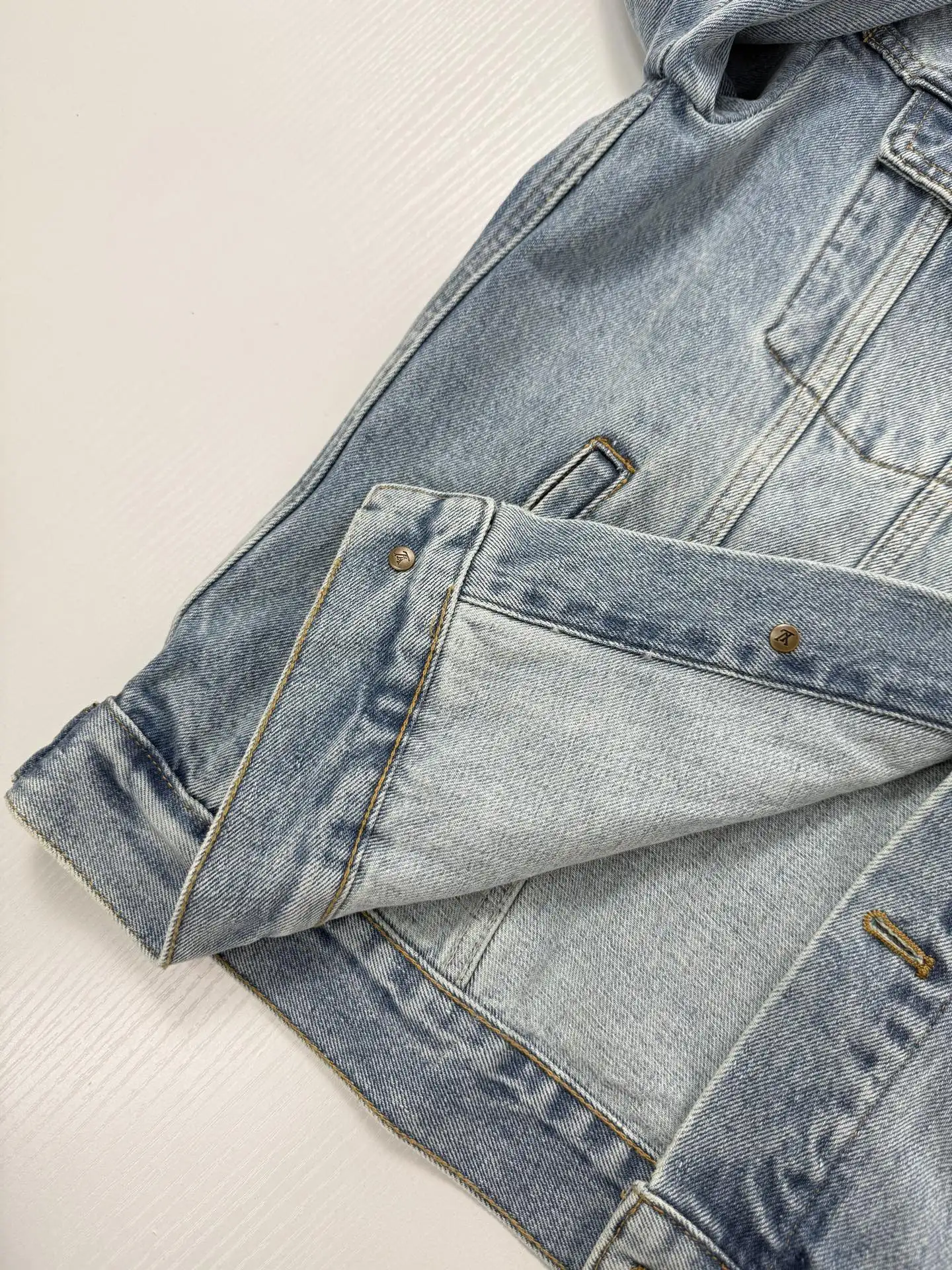 Embellished Badge Denim Trucker Jacket D37021225 — view 9