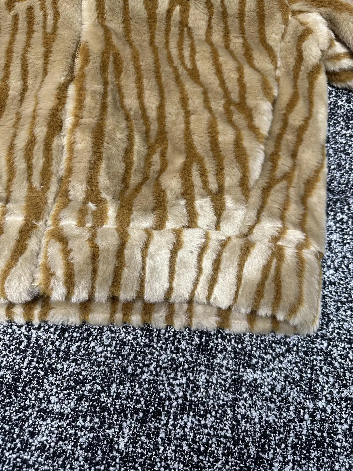 Epi Monogram Faux-Fur Hooded Jacket D37523339 — view 6