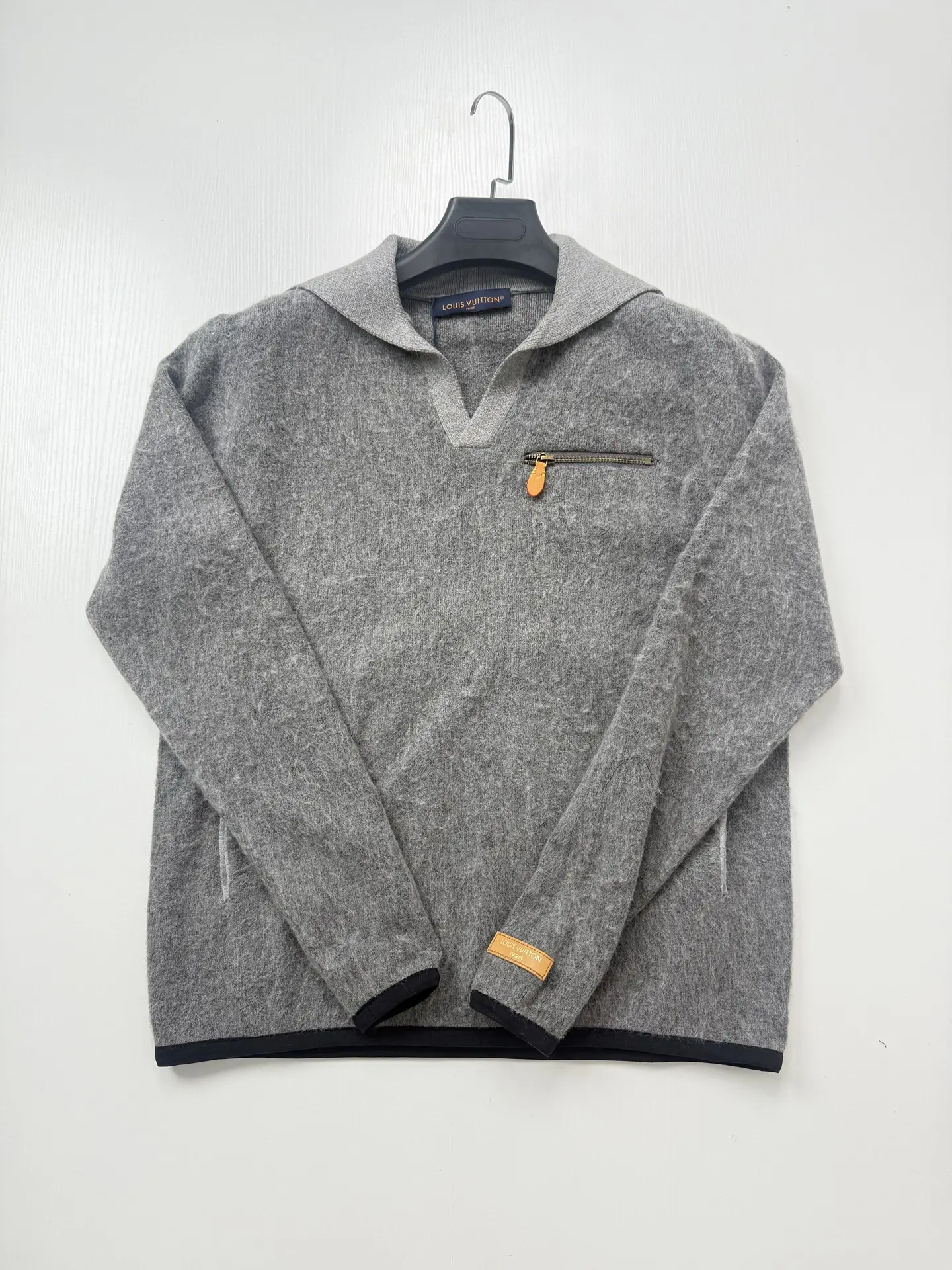 Sailor Collar Brushed Knit Sweater D37523912 — view 3