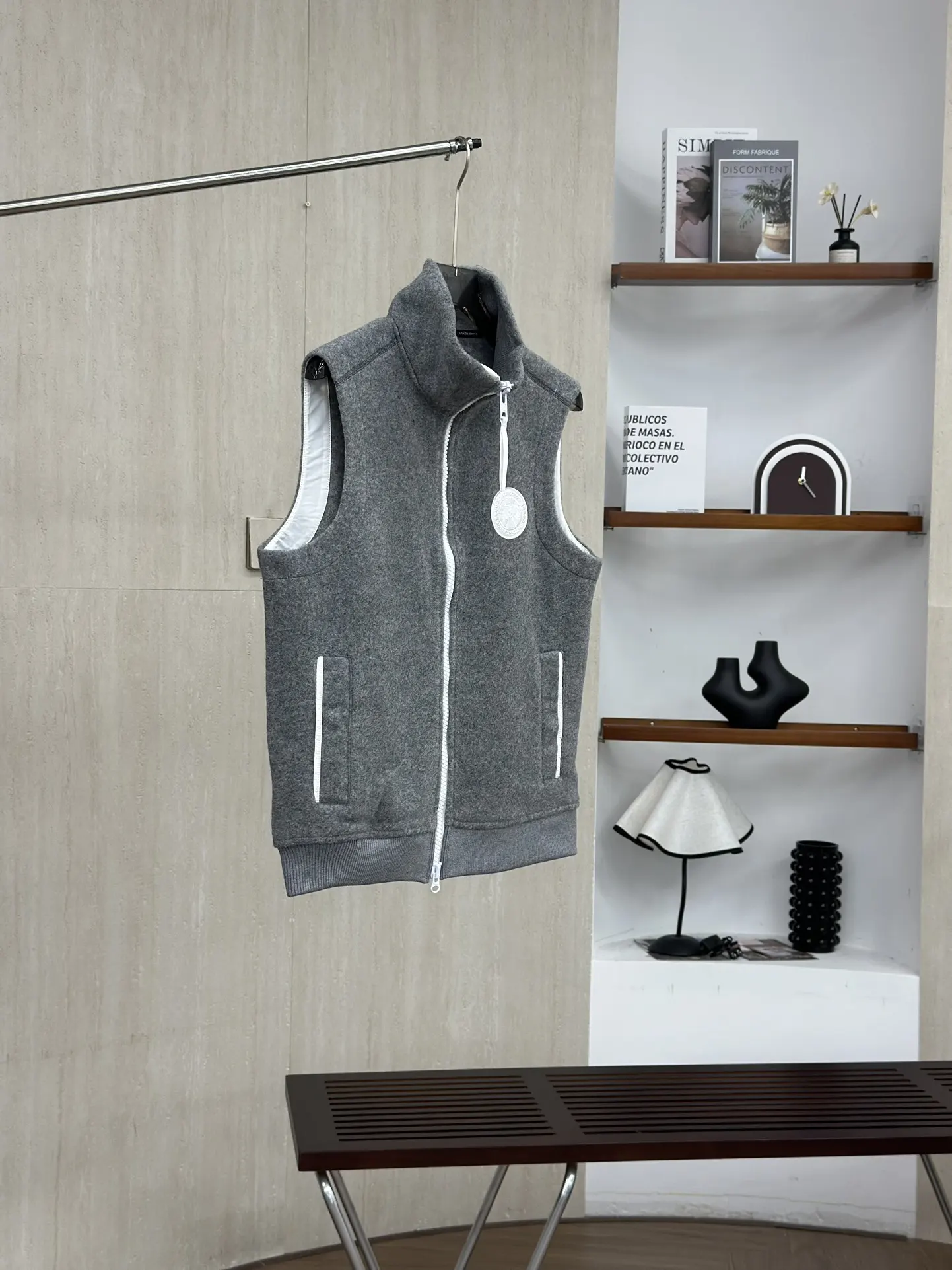 Mersey Wool-Blend Fleece Gilet D38024073 — view 5