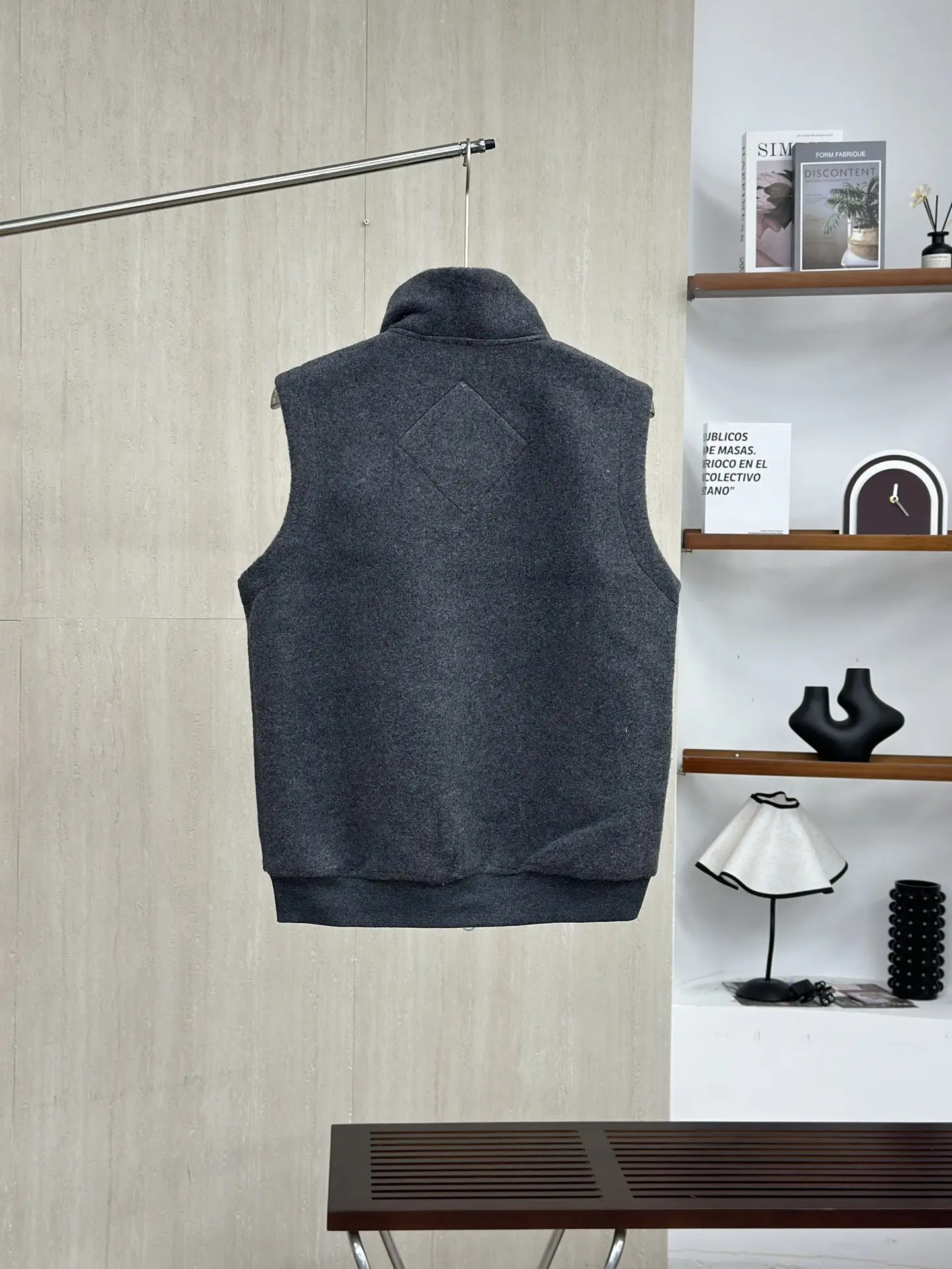Mersey Wool-Blend Fleece Gilet D38024076 — view 2