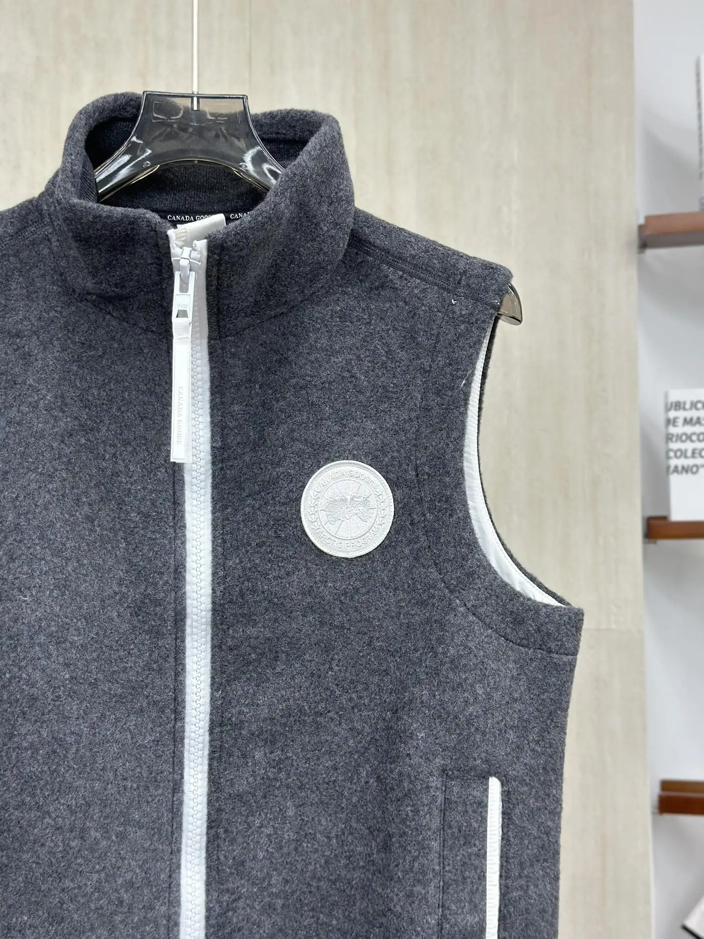 Mersey Wool-Blend Fleece Gilet D38024076 — view 6