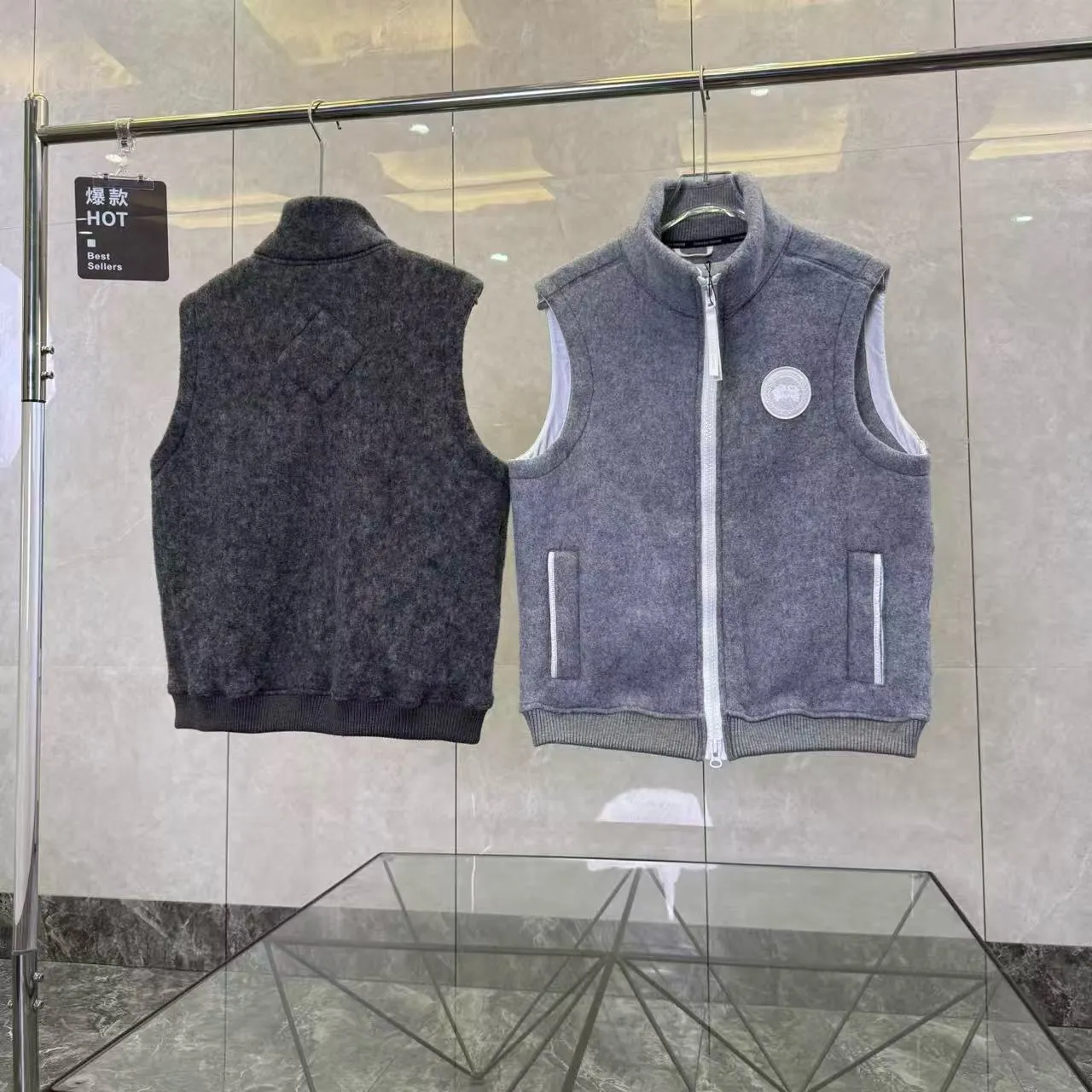 Mersey Fleece Gilet with White Label Logo D38024072 — view 4
