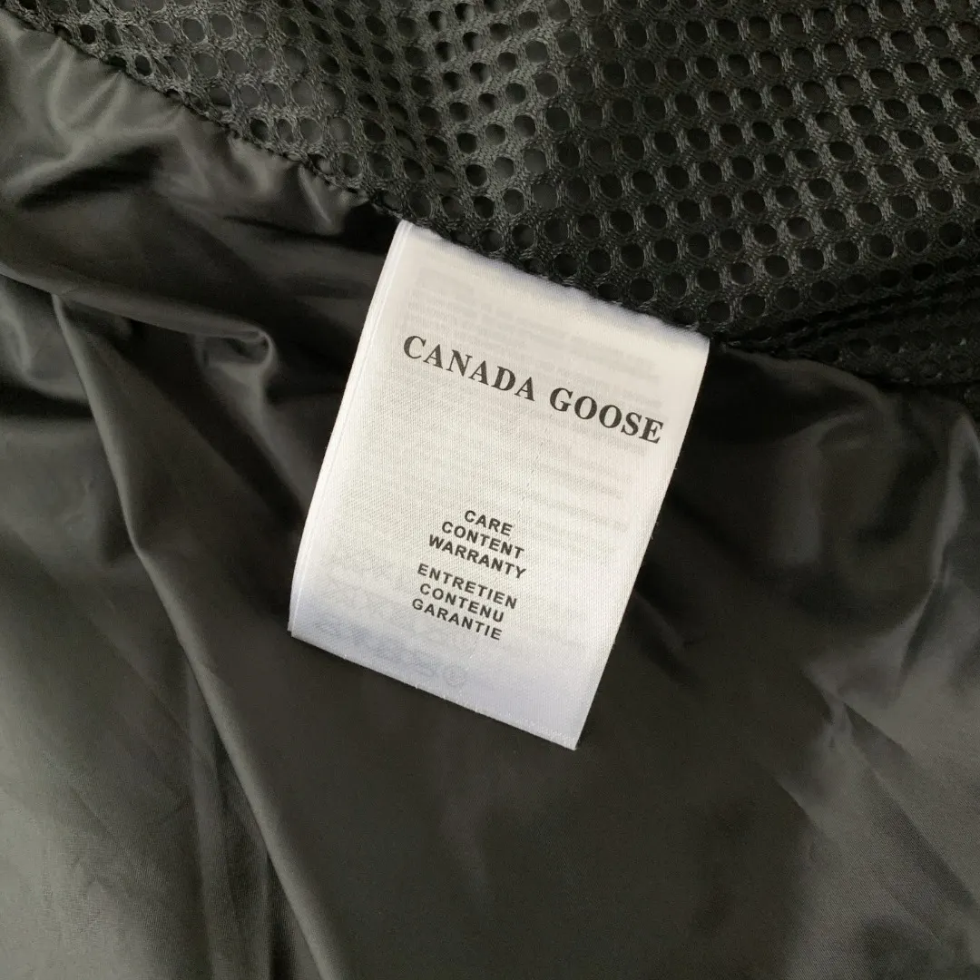 Lawrence Down-Filled Puffer Jacket D38024807 — view 9