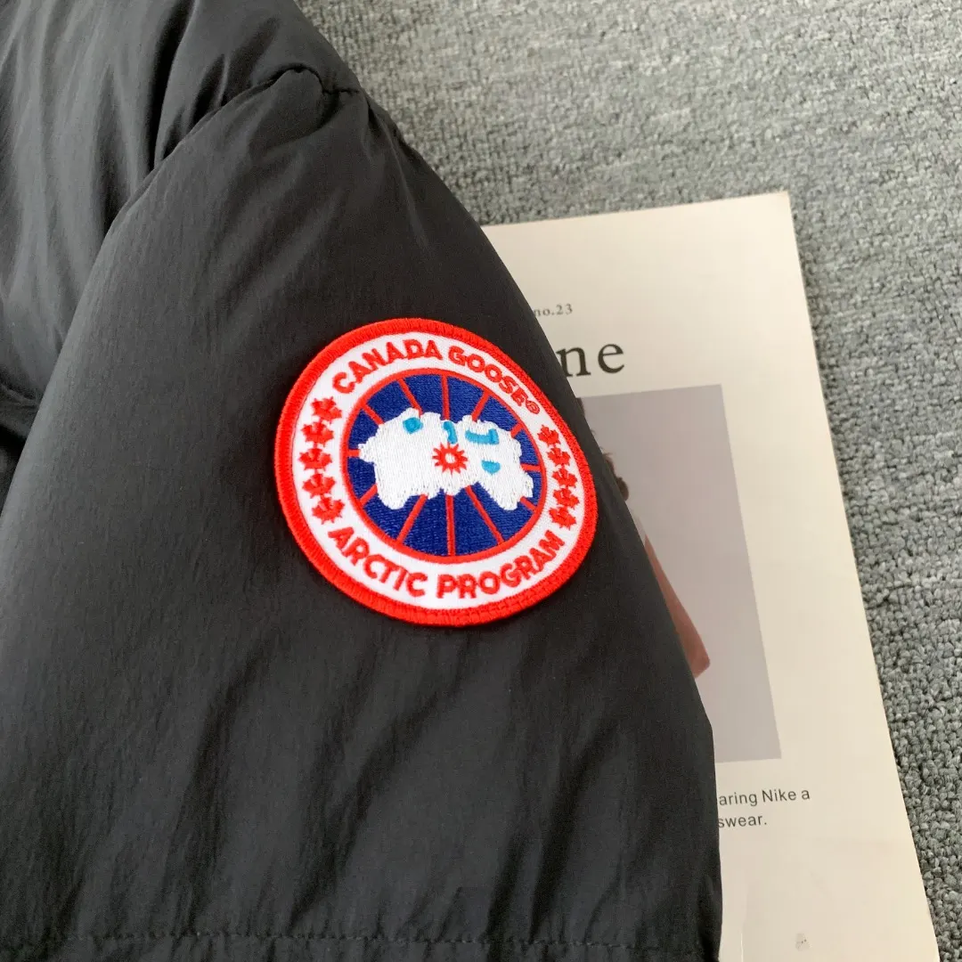 Lawrence Down-Filled Puffer Jacket D38024809 — view 5