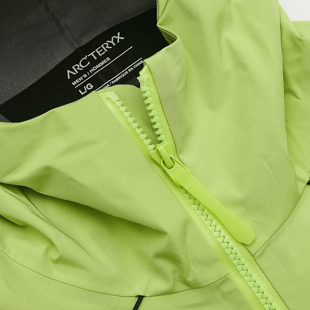 Alpha SV Hooded GORE-TEX Shell Jacket D38023952 — view 7