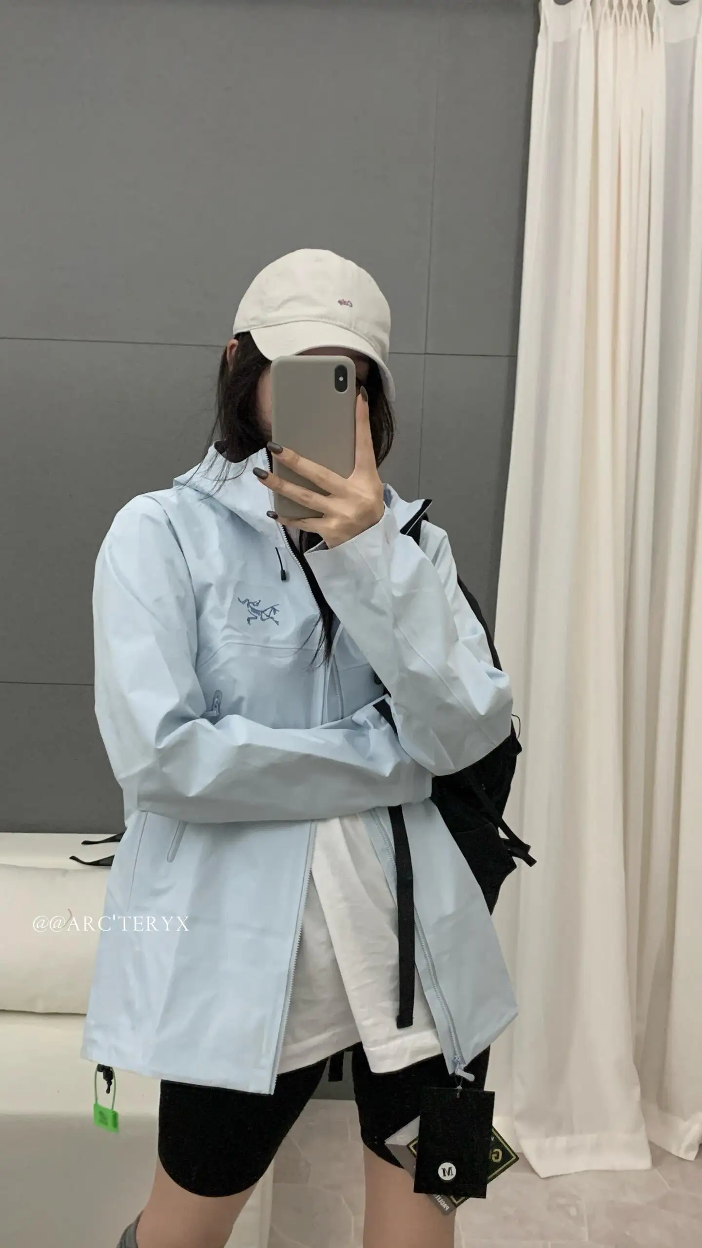 Beta SL GORE-TEX Hooded Shell Jacket D38024084 — view 3
