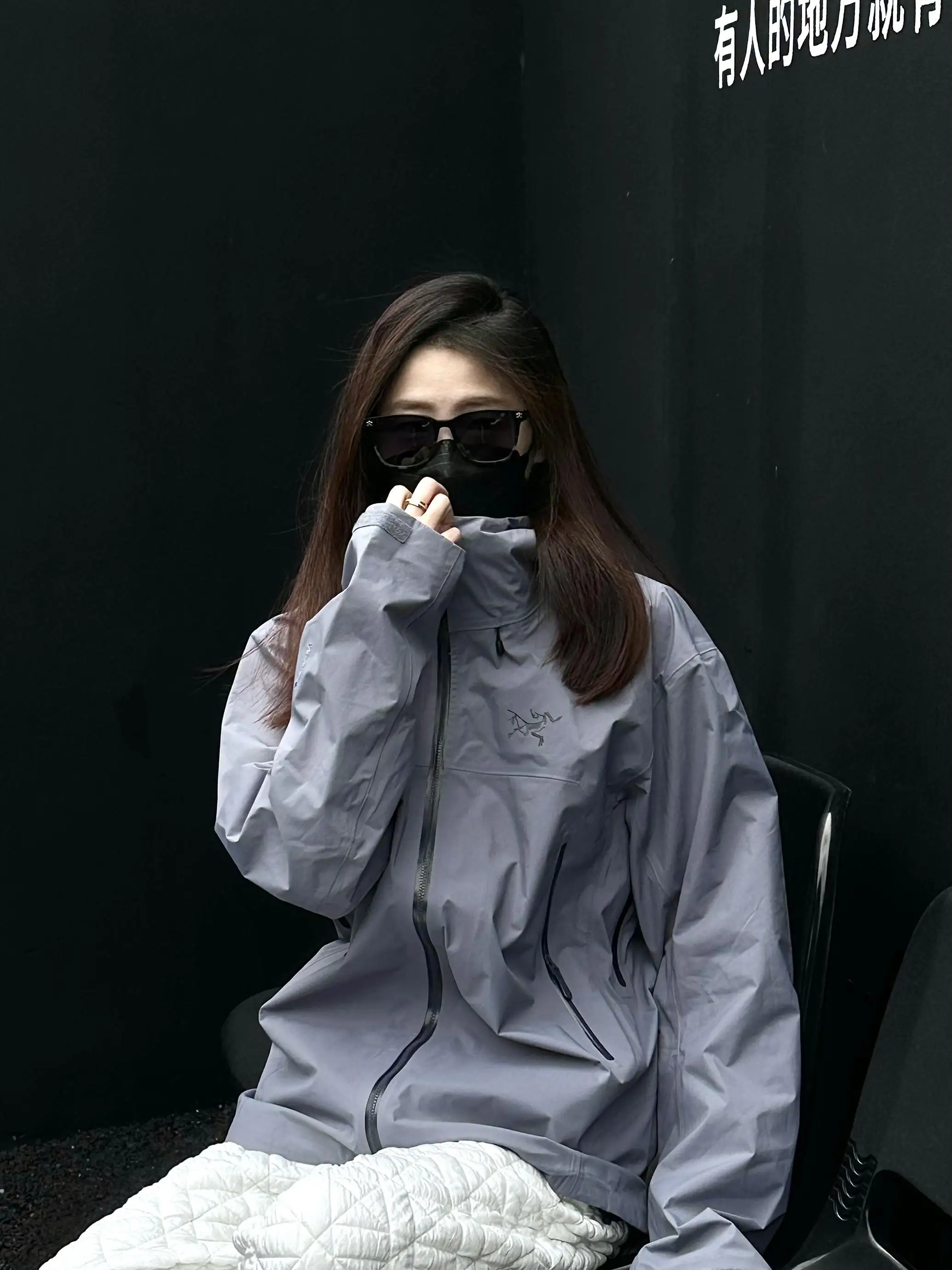 Beta SL GORE-TEX Hooded Shell Jacket D38024111 — view 4