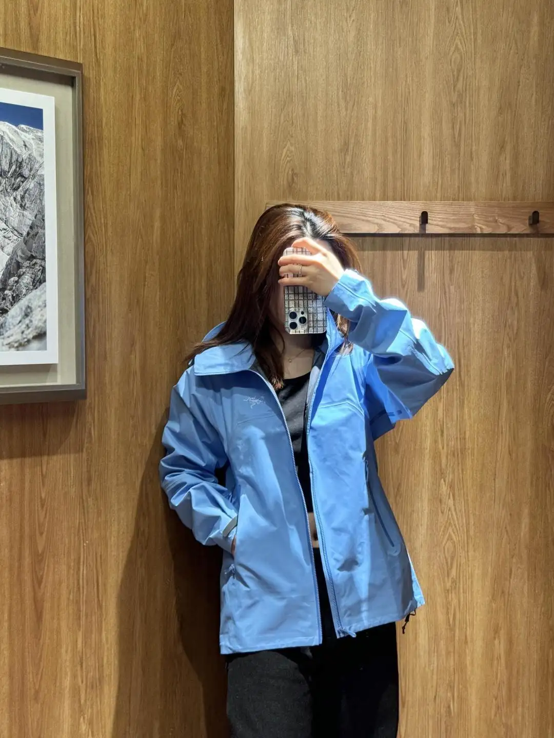 Beta SL GORE-TEX Hooded Shell Jacket D38024097 — view 3