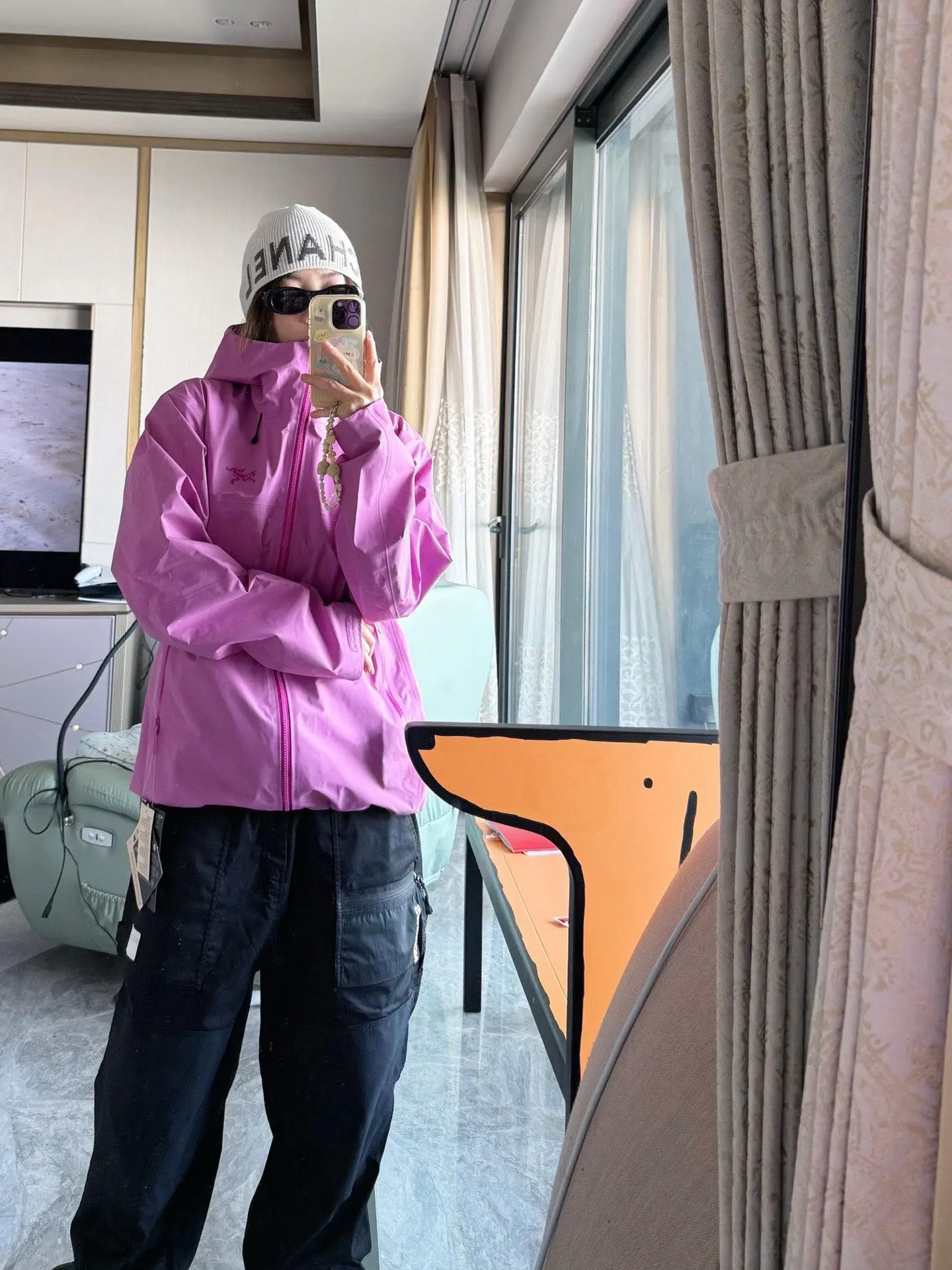 Beta SL GORE-TEX Hooded Shell Jacket D38024103 — view 3