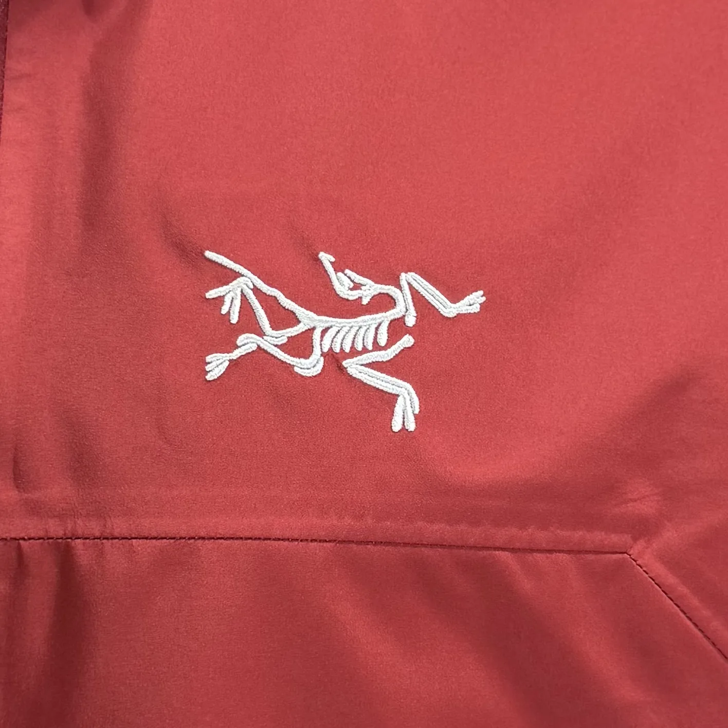 Beta SL GORE-TEX Hooded Shell Jacket D38024094 — view 4