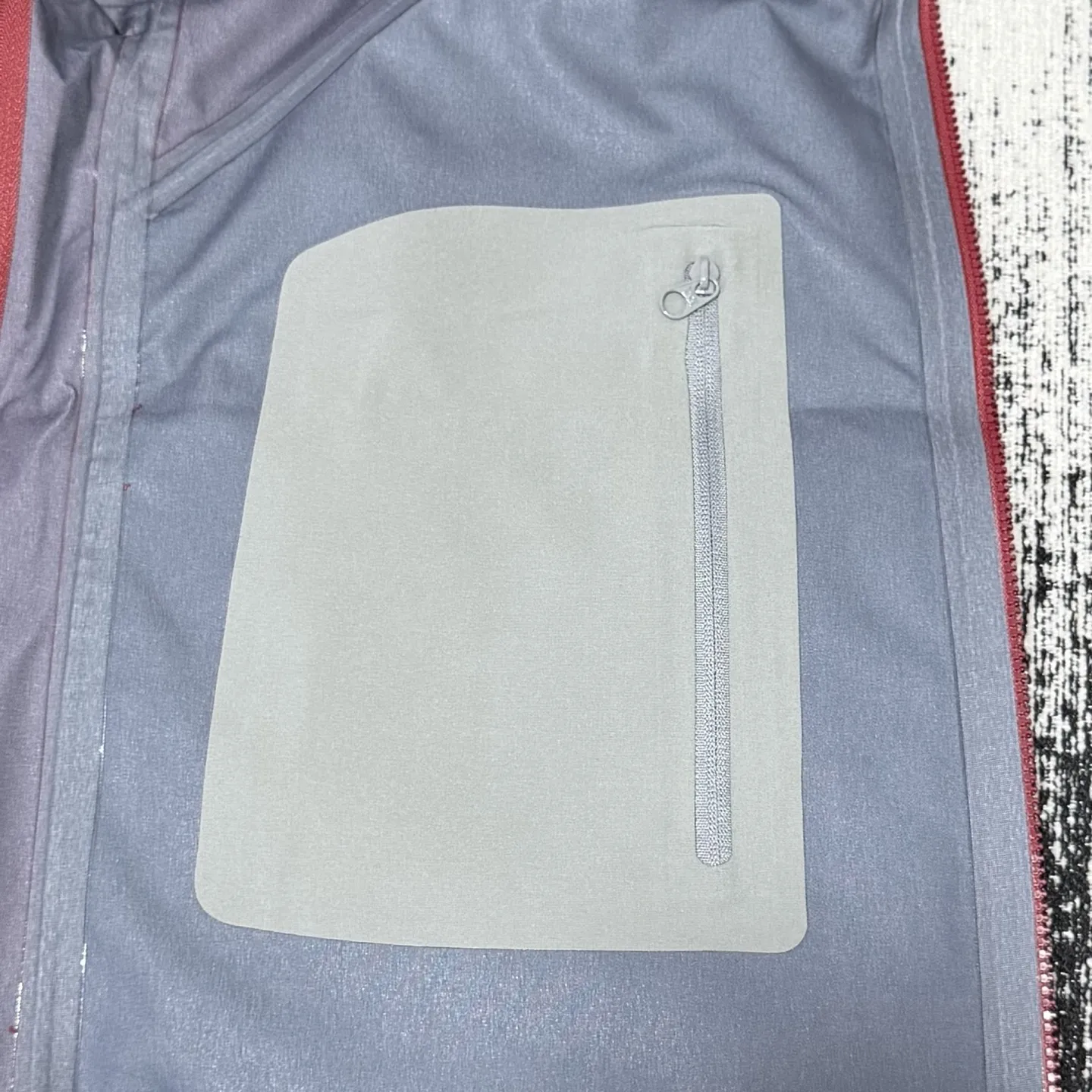 Beta SL GORE-TEX Hooded Shell Jacket D38024094 — view 6