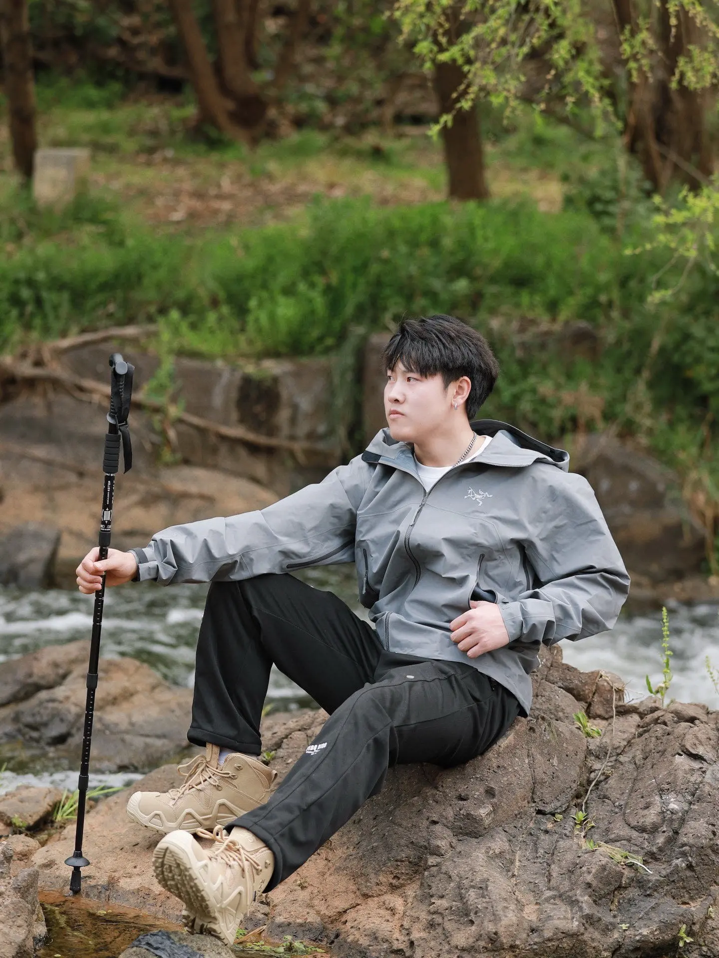 Beta SL GORE-TEX Hooded Shell Jacket D38024107 — view 6