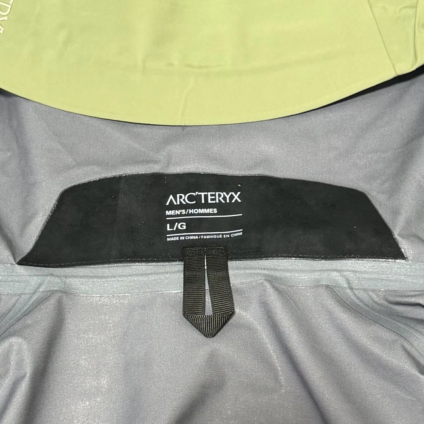 Beta SL GORE-TEX Hooded Shell Jacket D38024092 — view 6