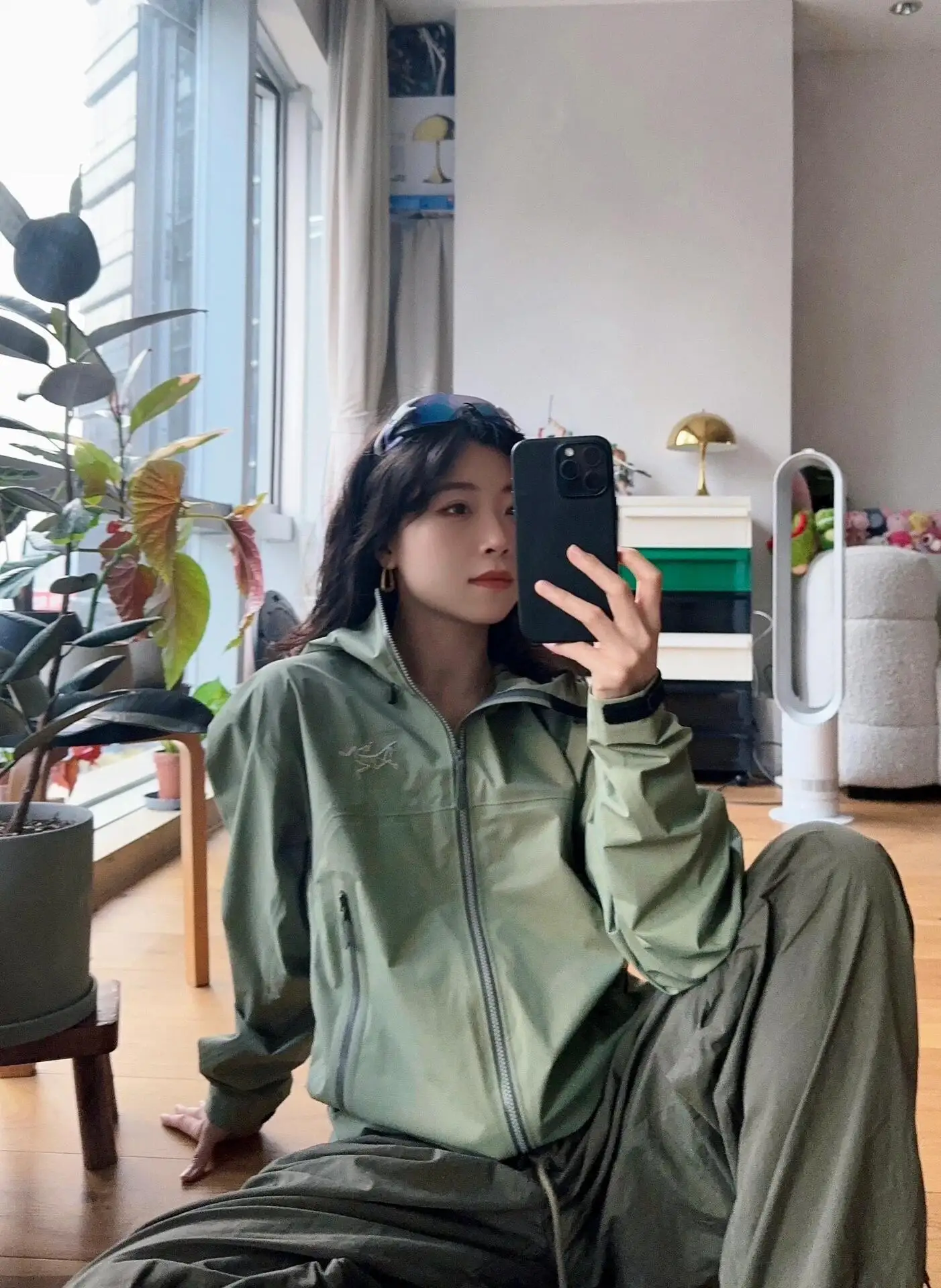 Beta SL GORE-TEX Hooded Shell Jacket D38024091 — view 5
