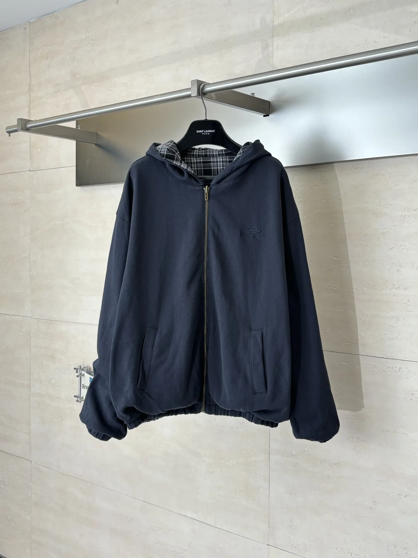 Reversible Deconstructed Plaid Hooded Jacket D38023907 — view 3
