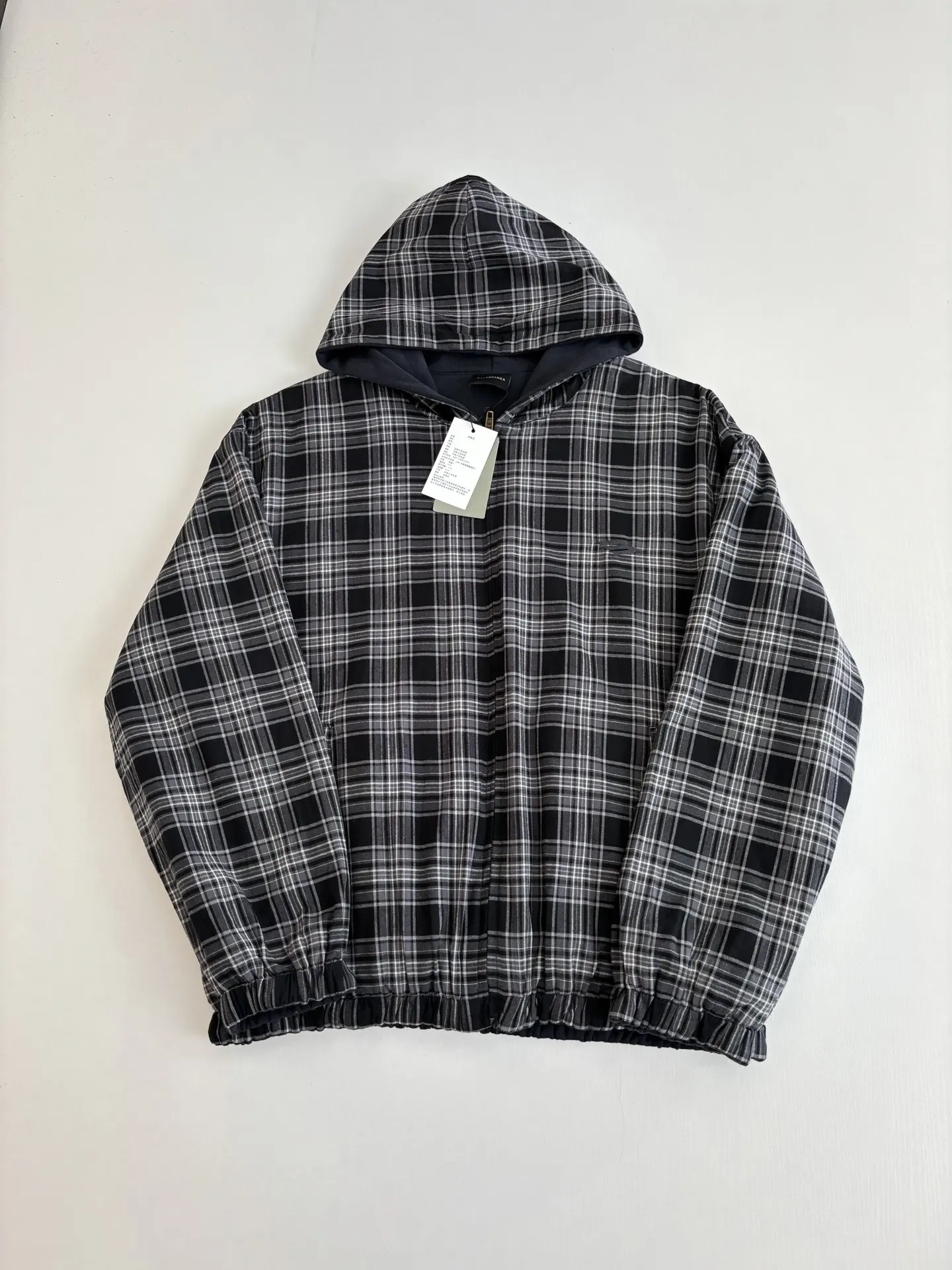 Reversible Deconstructed Plaid Hooded Jacket D38023907 — view 5
