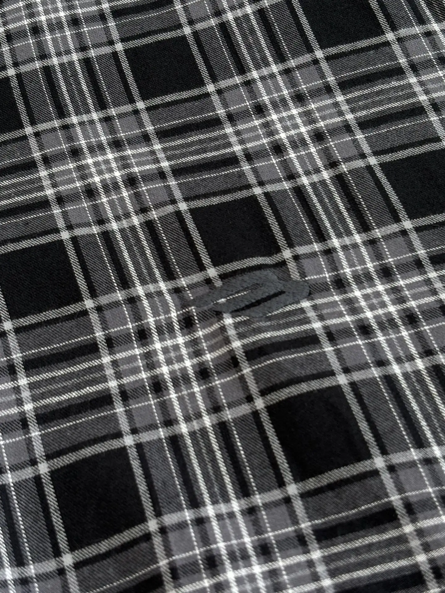 Reversible Deconstructed Plaid Hooded Jacket D38023907 — view 7
