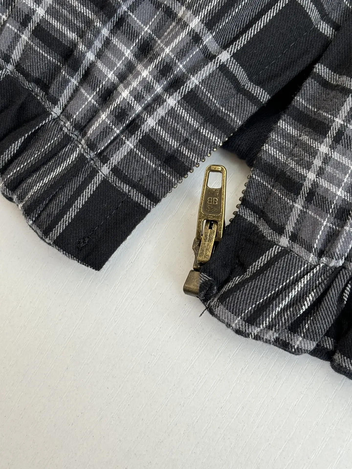 Reversible Deconstructed Plaid Hooded Jacket D38023907 — view 10