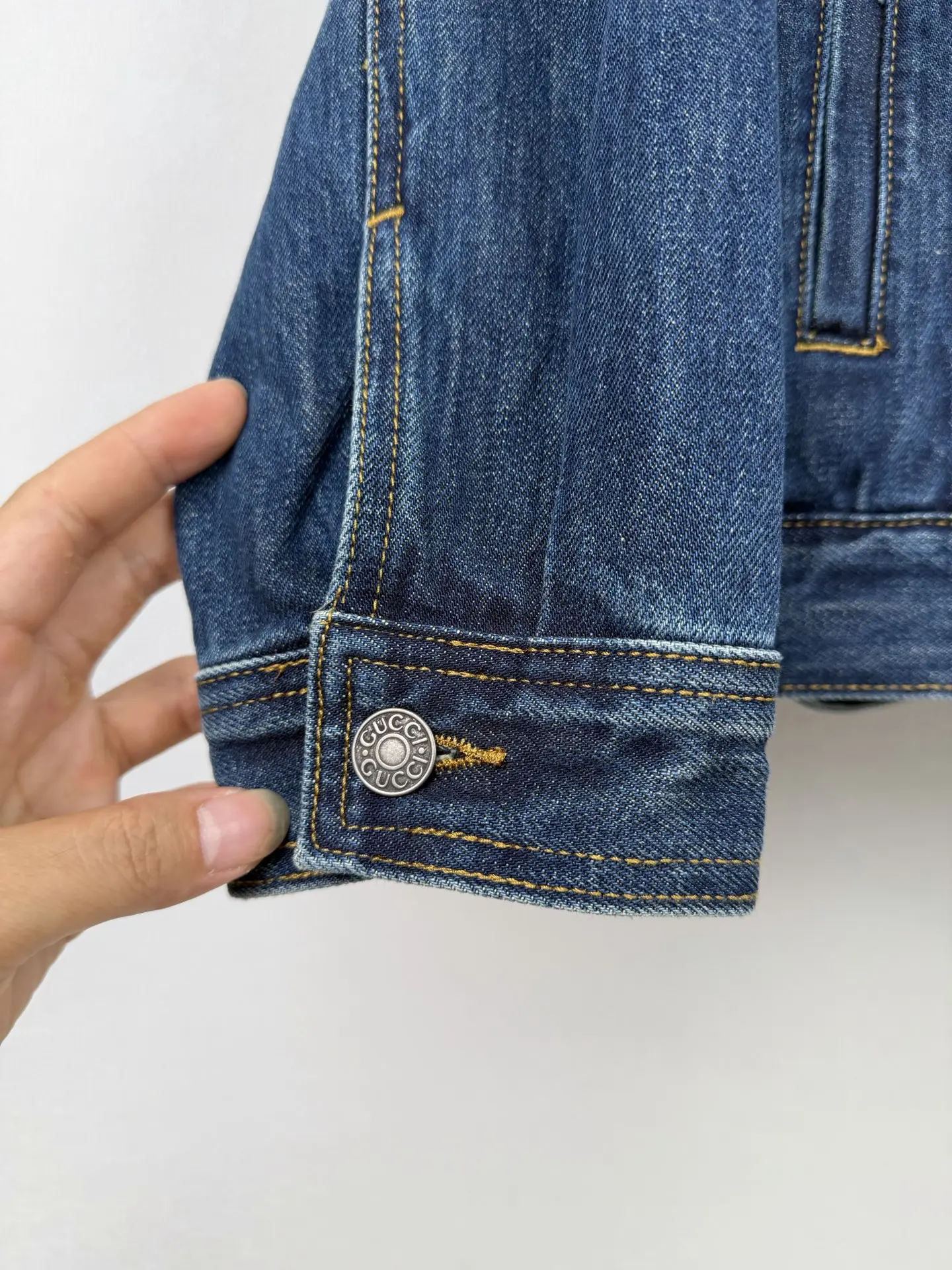 Horsebit Detail Denim Trucker Jacket D38021390 — view 7